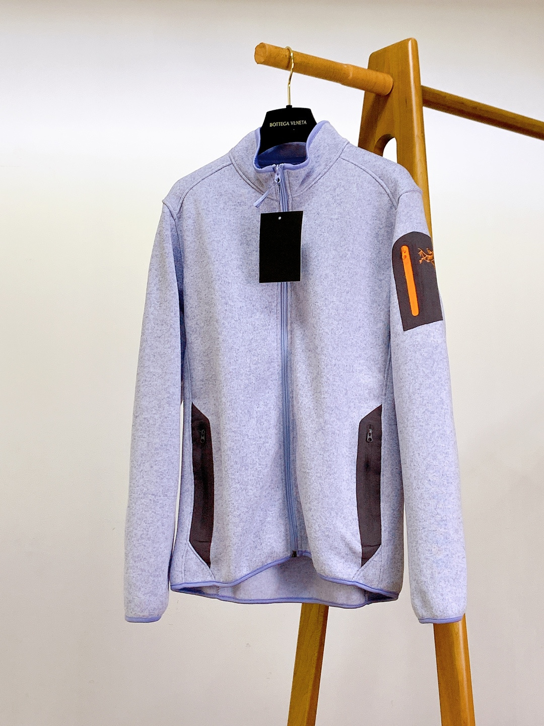 ARCTERYX 始祖鸟 秋冬COVERT玛卡龙配色刺绣版本系列立领开衫轻量抓绒外套，针织衫毛衣夹克外套