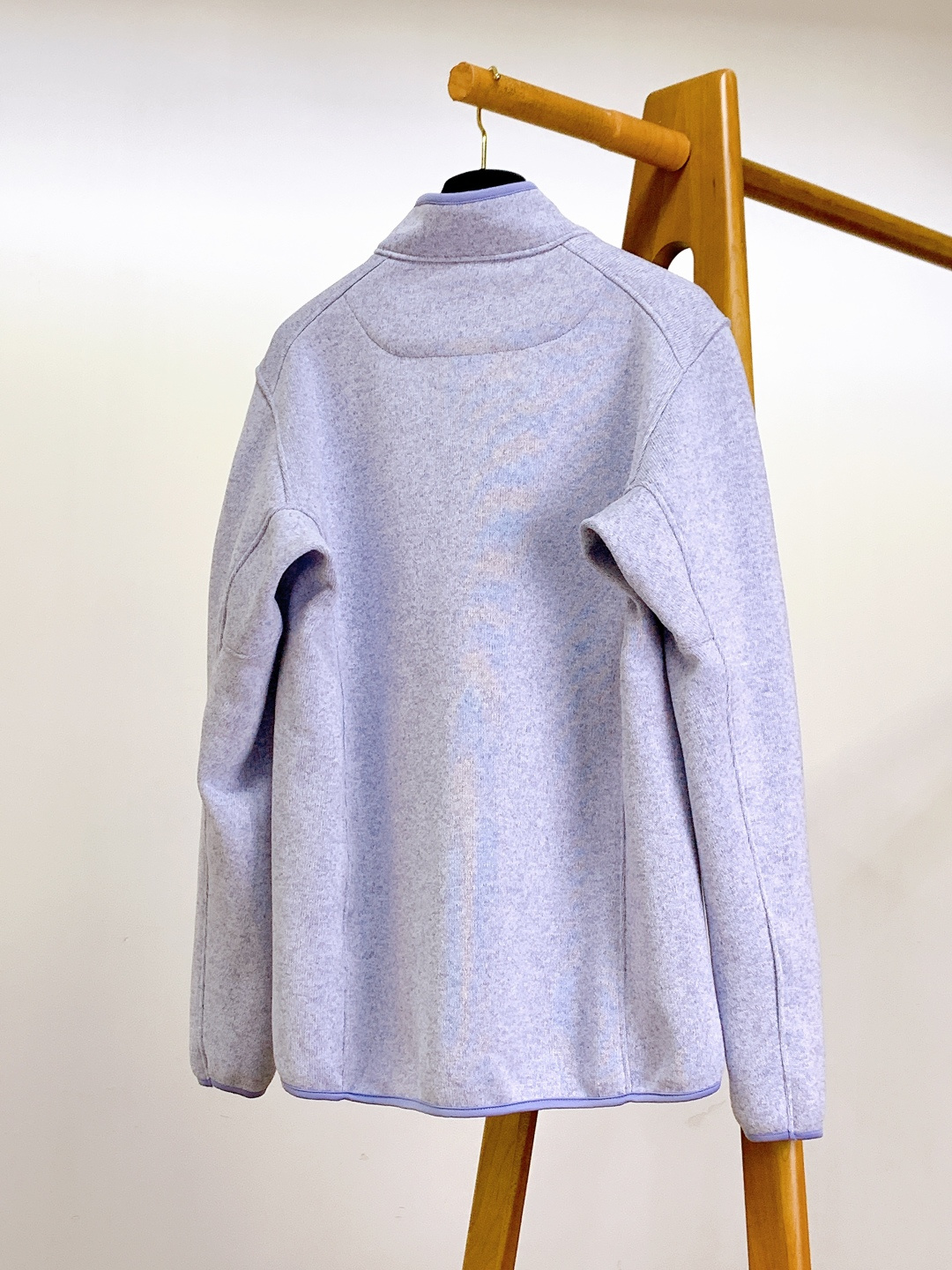 ARCTERYX 始祖鸟 秋冬COVERT玛卡龙配色刺绣版本系列立领开衫轻量抓绒外套，针织衫毛衣夹克外套