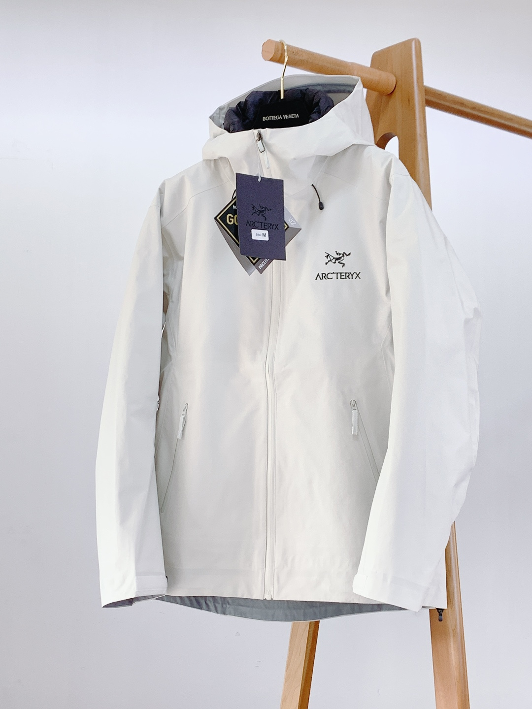 ARCTERYX 始祖鸟 鸟家王炸款三合一冲锋衣羽绒服了来了！一衣三穿！内胆带logo轻薄户外级羽绒服！