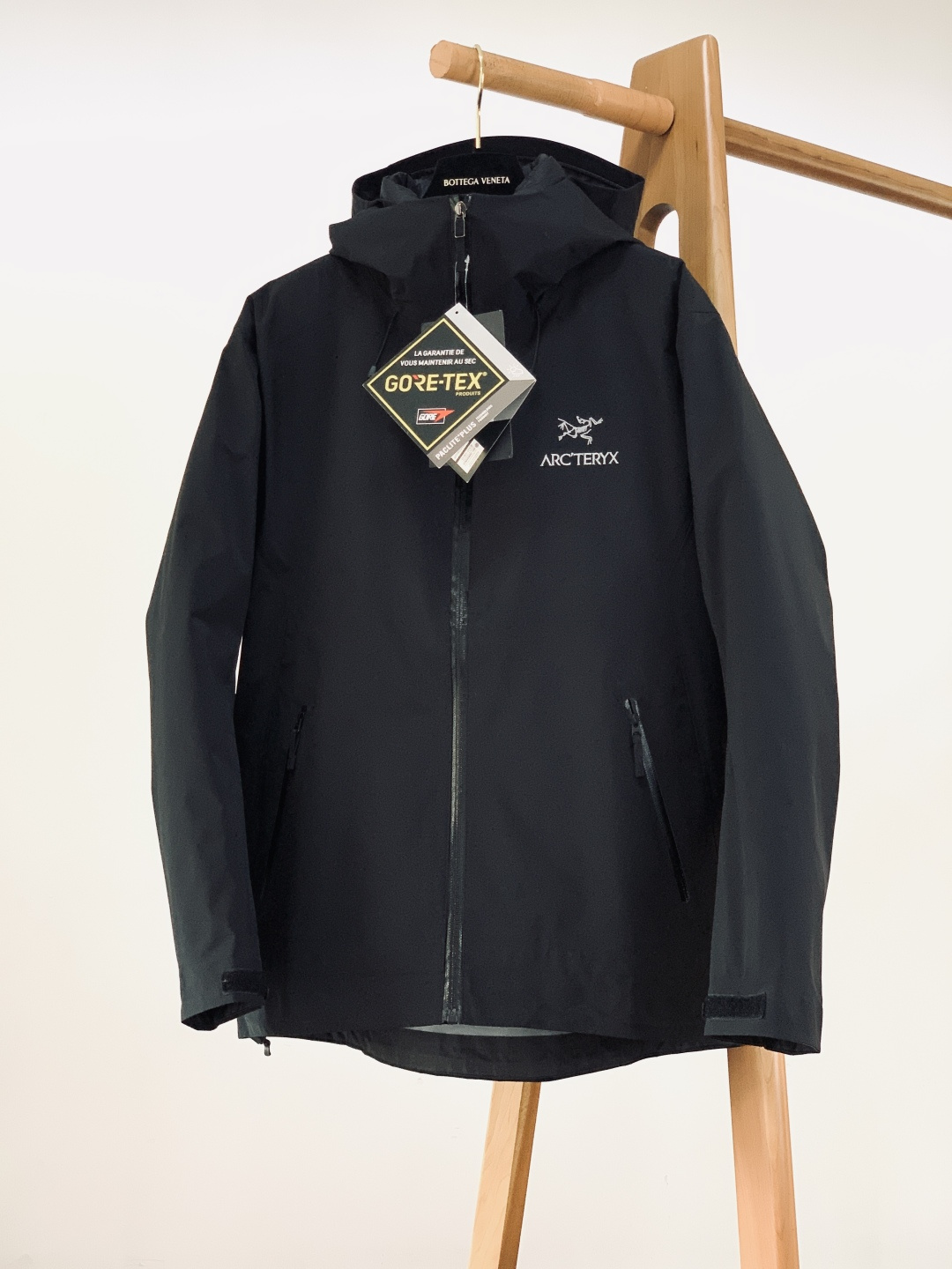 ARCTERYX 始祖鸟 鸟家王炸款三合一冲锋衣羽绒服了来了！一衣三穿！内胆带logo轻薄户外级羽绒服！