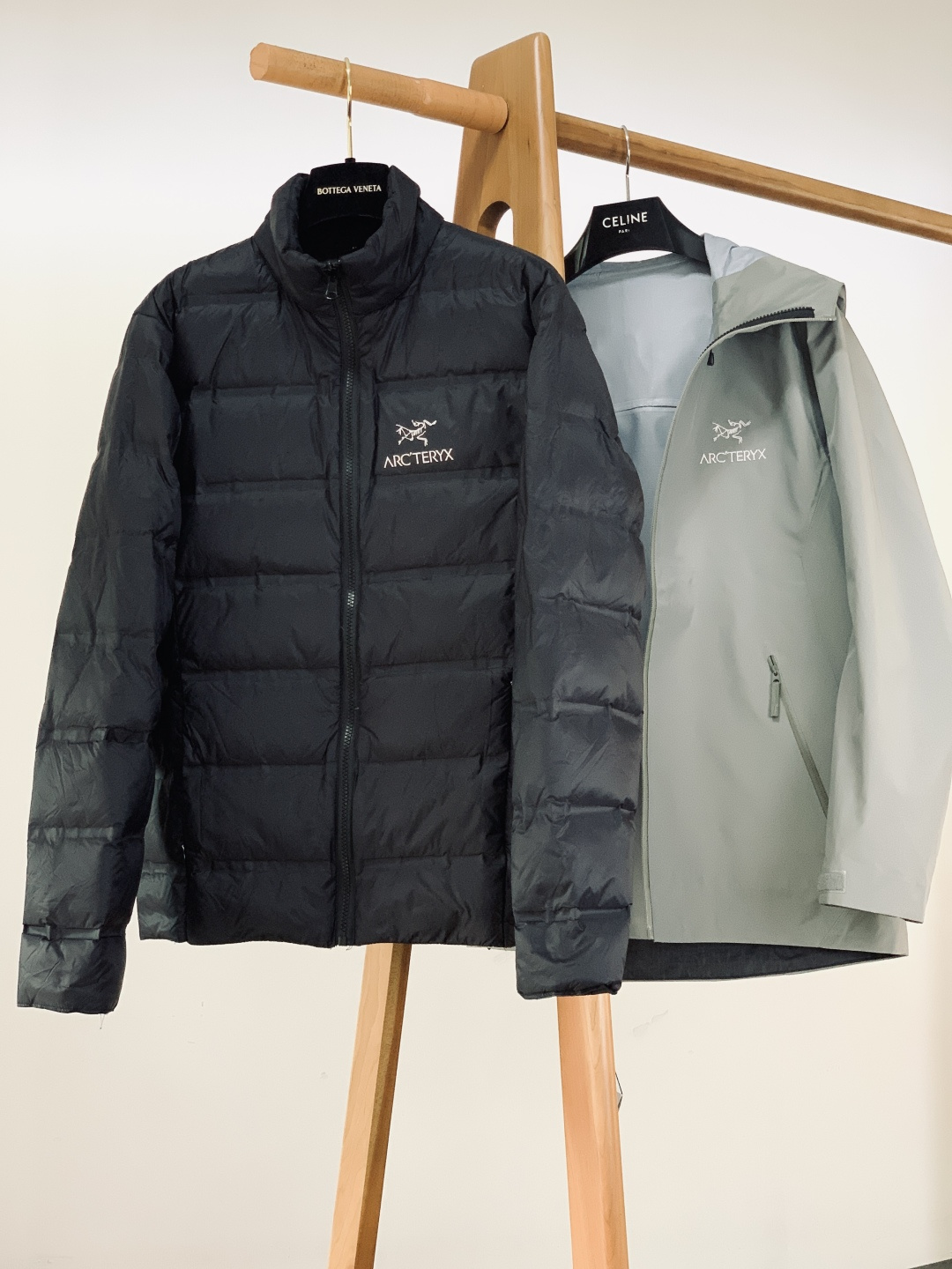 ARCTERYX 始祖鸟 鸟家王炸款三合一冲锋衣羽绒服了来了！一衣三穿！内胆带logo轻薄户外级羽绒服！