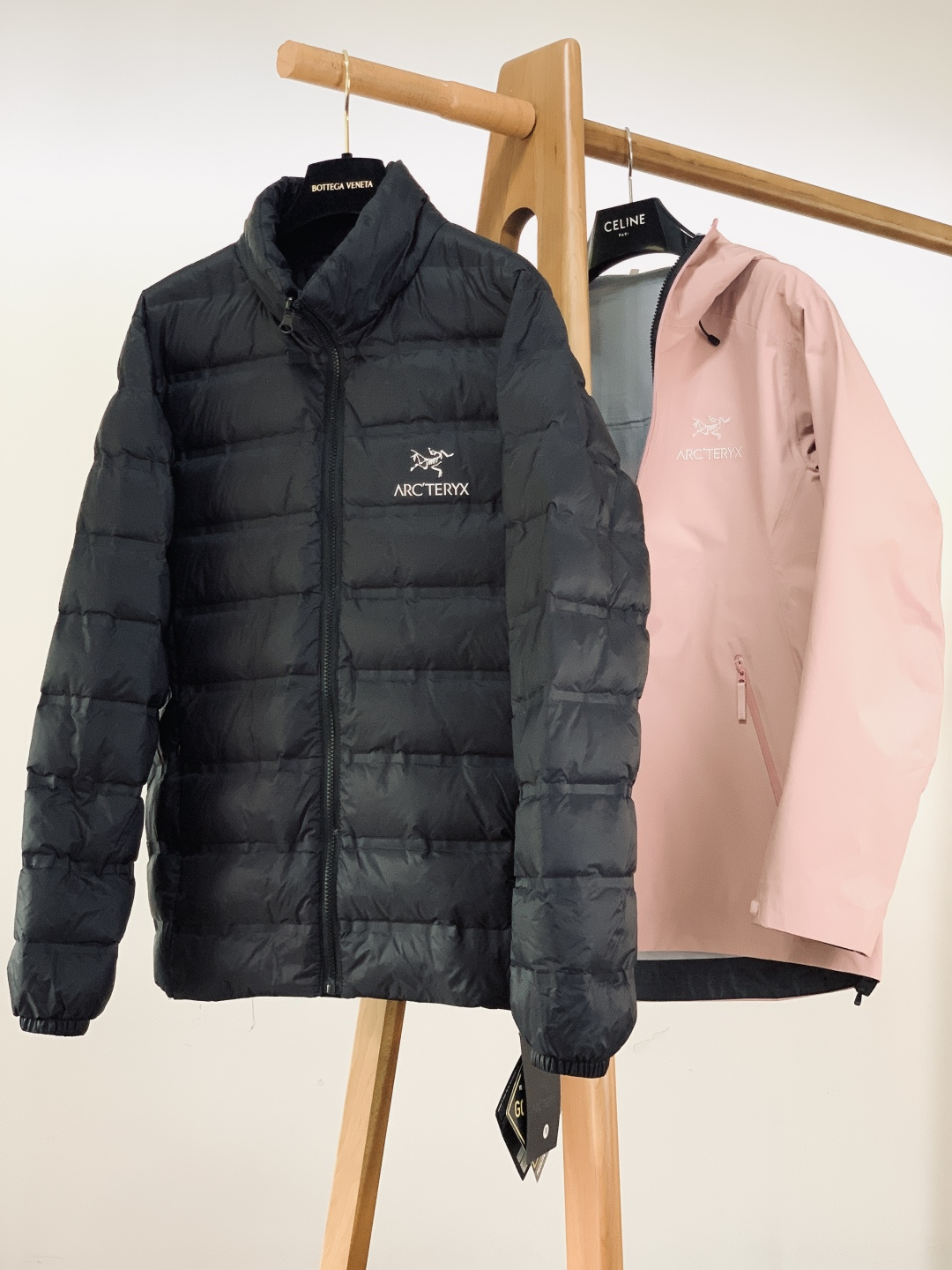 ARCTERYX 始祖鸟 鸟家王炸款三合一冲锋衣羽绒服了来了！一衣三穿！内胆带logo轻薄户外级羽绒服！