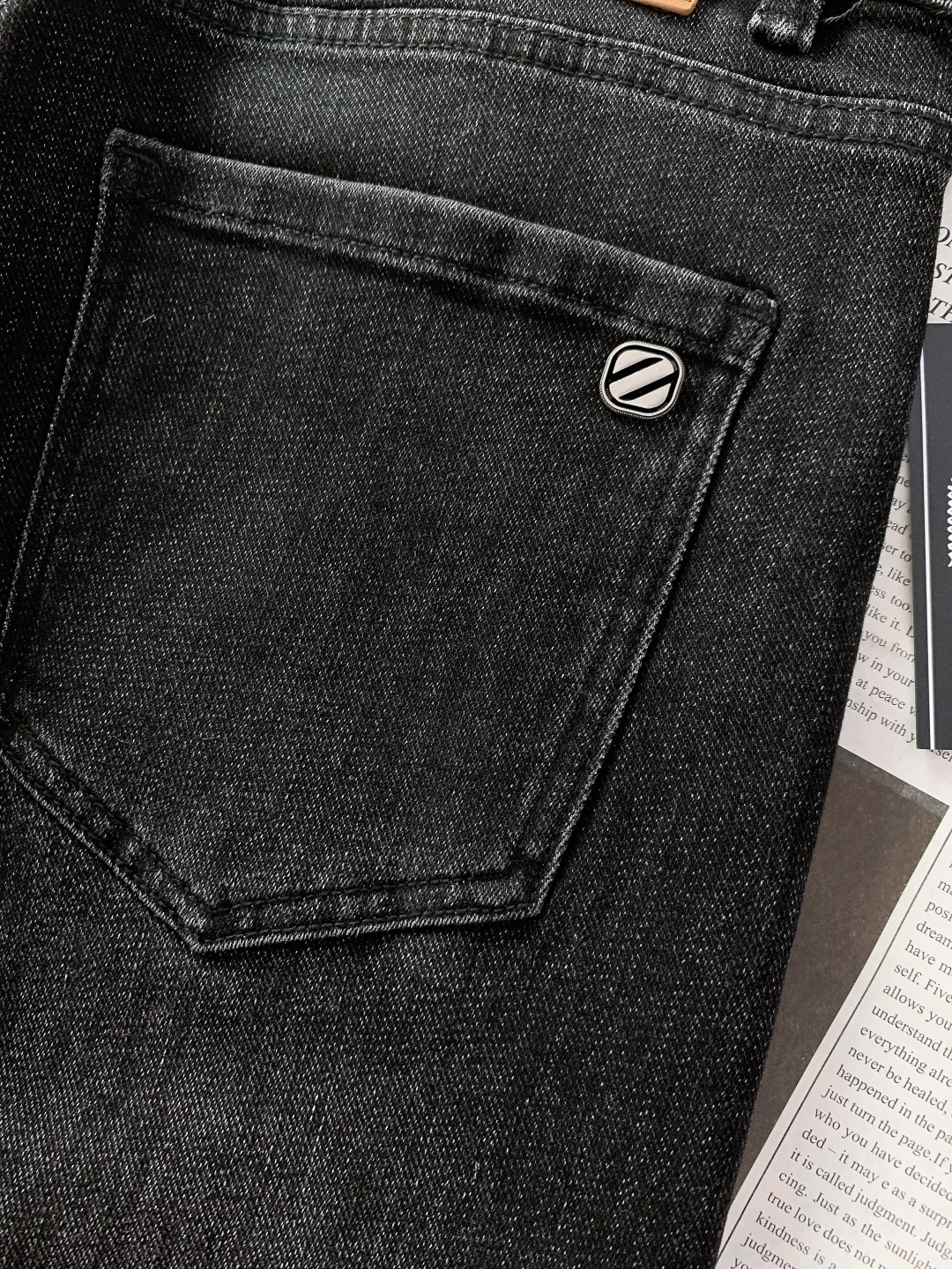 Ermenegildo Zegna 杰尼亚 2025FW秋冬新品 高级时装感 进口牛仔面料 , 洗水牛仔