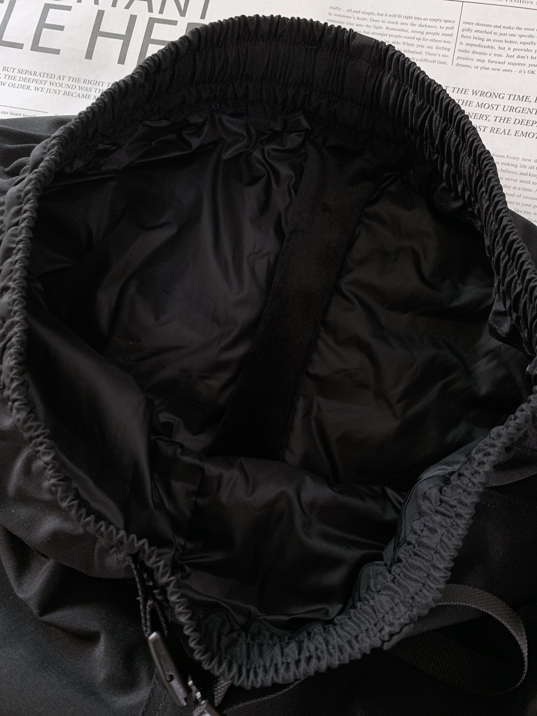 Stone Island 石头岛 2025FW秋冬新品休闲羽绒裤，硬核机能美学拉满！高密防风面料搭载羽绒