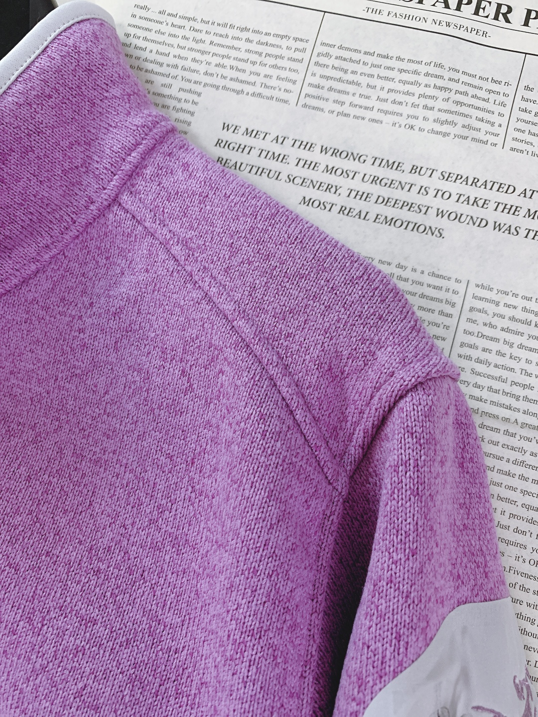 ARCTERYX 始祖鸟 秋冬COVERT玛卡龙配色刺绣版本系列立领开衫轻量抓绒外套，针织衫毛衣夹克外套