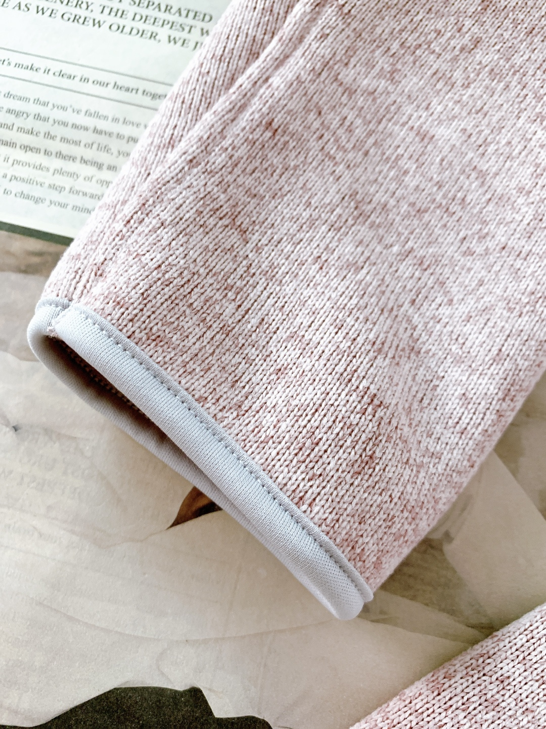 ARCTERYX 始祖鸟 秋冬COVERT玛卡龙配色刺绣版本系列立领开衫轻量抓绒外套，针织衫毛衣夹克外套