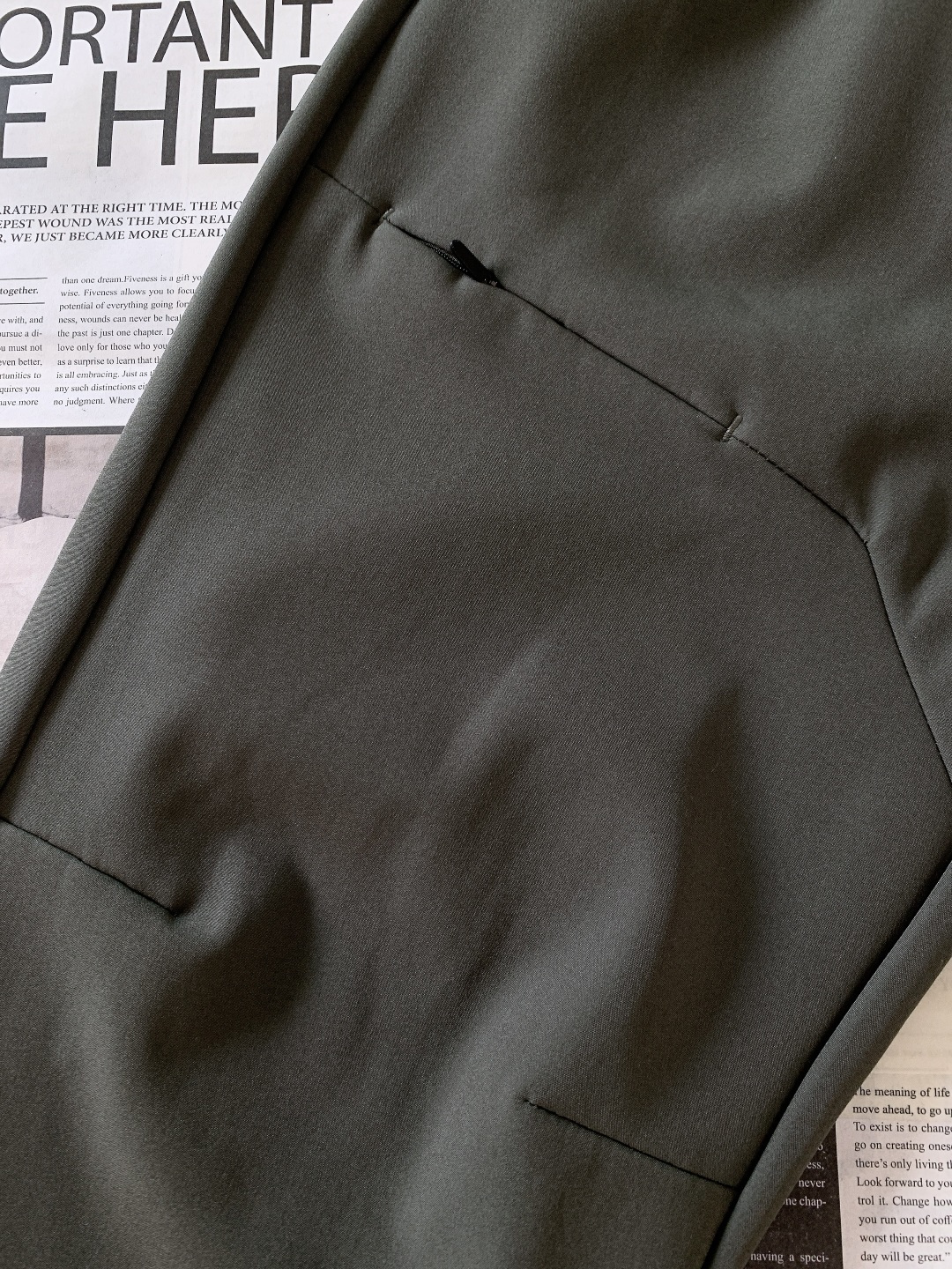 Kailas 凯乐石 2025FW秋冬新品加绒抽绳休闲裤，外层抗风耐磨，内层摇粒绒锁温，松紧腰头+抽绳设