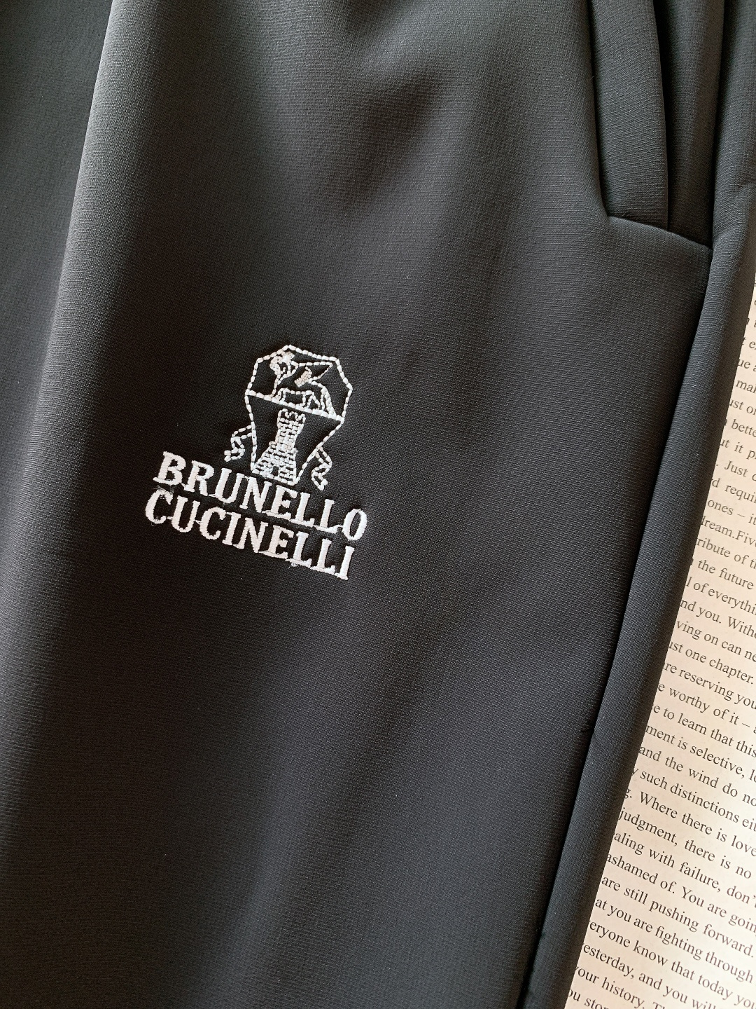 Brunello Cucinelli 布鲁奈罗.库奇内利 2025FW秋冬新品BC加绒裤把意式轻奢焊在身
