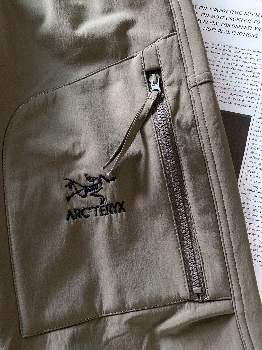ARCTERYX 始祖鸟 2025FW秋冬新品加绒工装裤直接焊死户外穿搭天花板！机能面料搭加绒内里，保暖