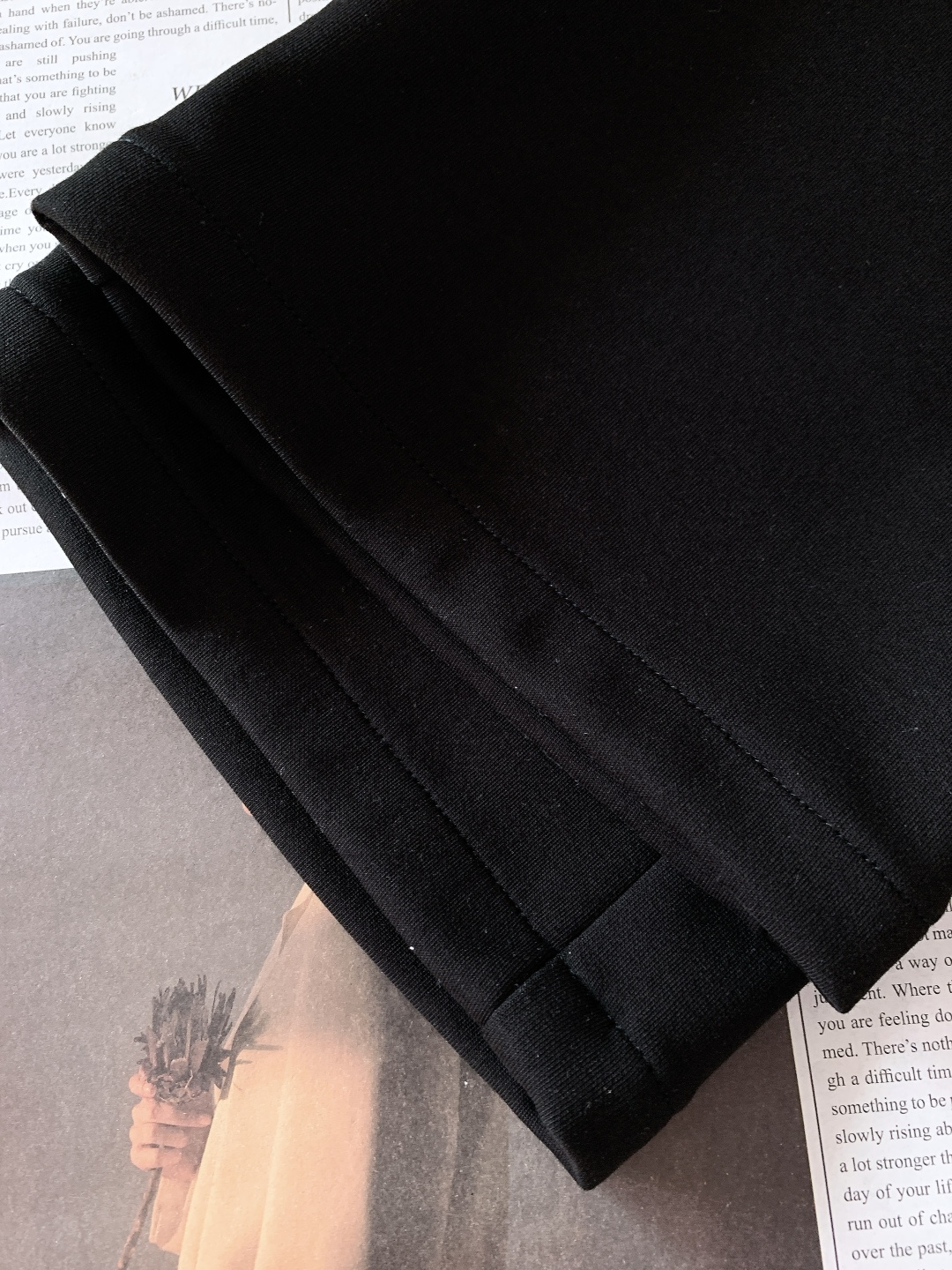 Dior Homme 迪奥·桀傲 2025FW秋冬新品 把法式轻奢刻进细节里！经典黑白双色搭配金属绳扣，