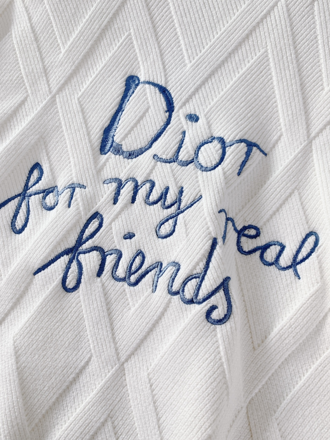 Dior Homme 迪奥·桀傲 2025FW秋冬新品 菱格针织拉链开衫。甄选优质羊毛混纺打造，纤维柔软