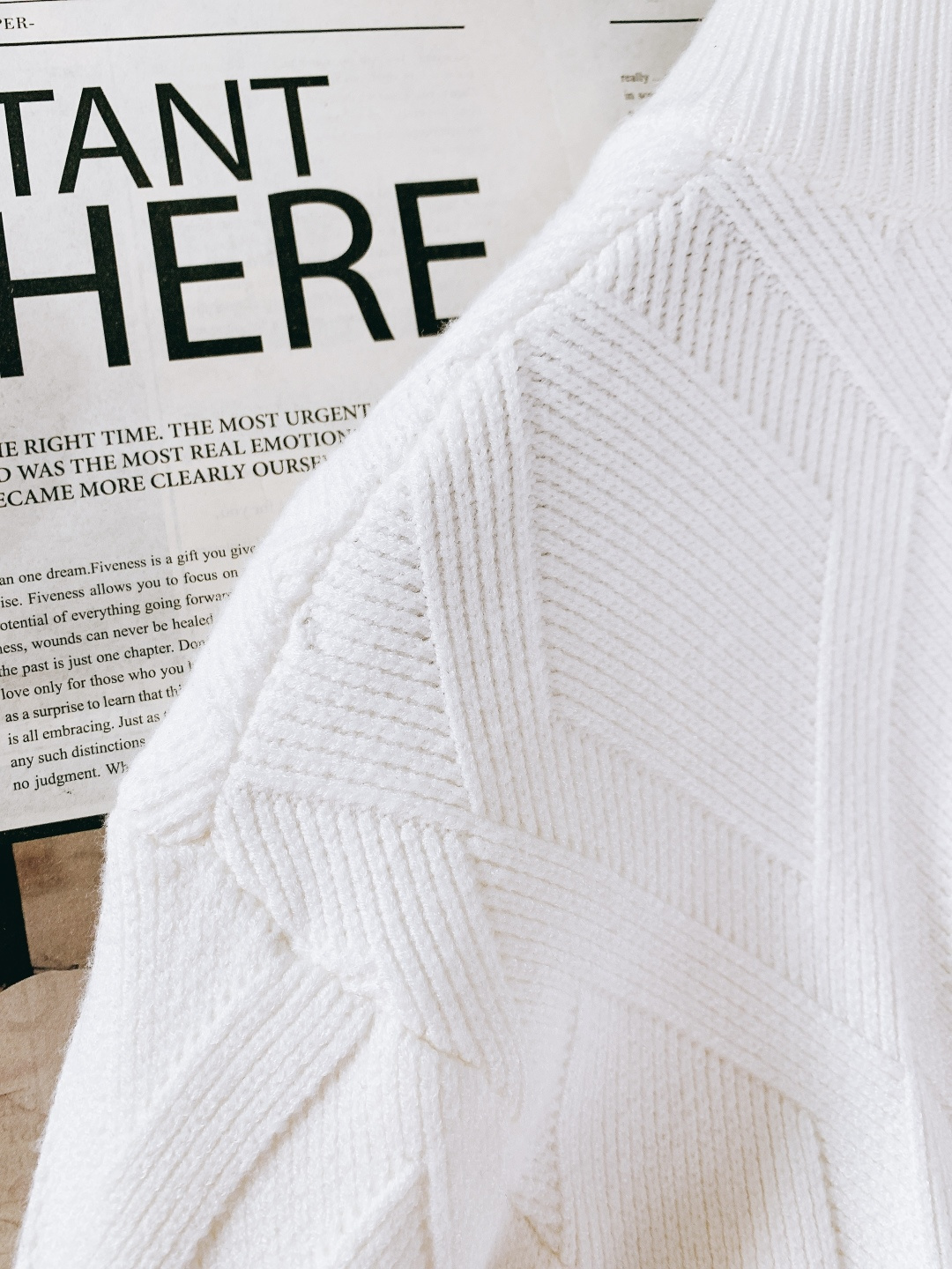 Dior Homme 迪奥·桀傲 2025FW秋冬新品 菱格针织拉链开衫。甄选优质羊毛混纺打造，纤维柔软