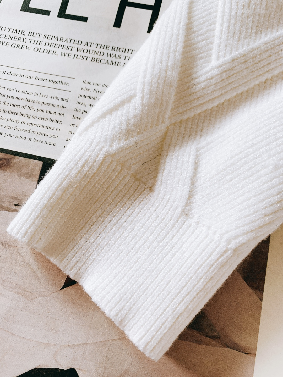 Chrome Hearts 克罗心 2025FW秋冬新品 菱格针织拉链开衫电商文案。甄选高支羊毛混纺面料