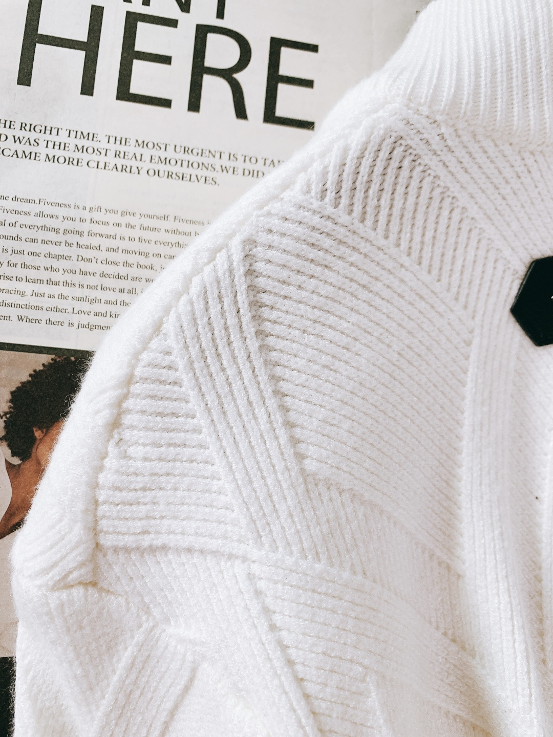 Chrome Hearts 克罗心 2025FW秋冬新品 菱格针织拉链开衫电商文案。甄选高支羊毛混纺面料