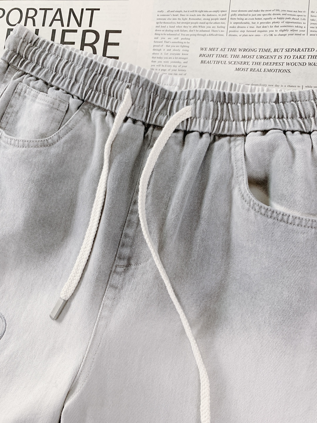 Dior Homme 迪奥·桀傲 2025FW秋冬新品 刺绣抽绳休闲裤时尚系列，独特设计，抽绳休闲长裤 