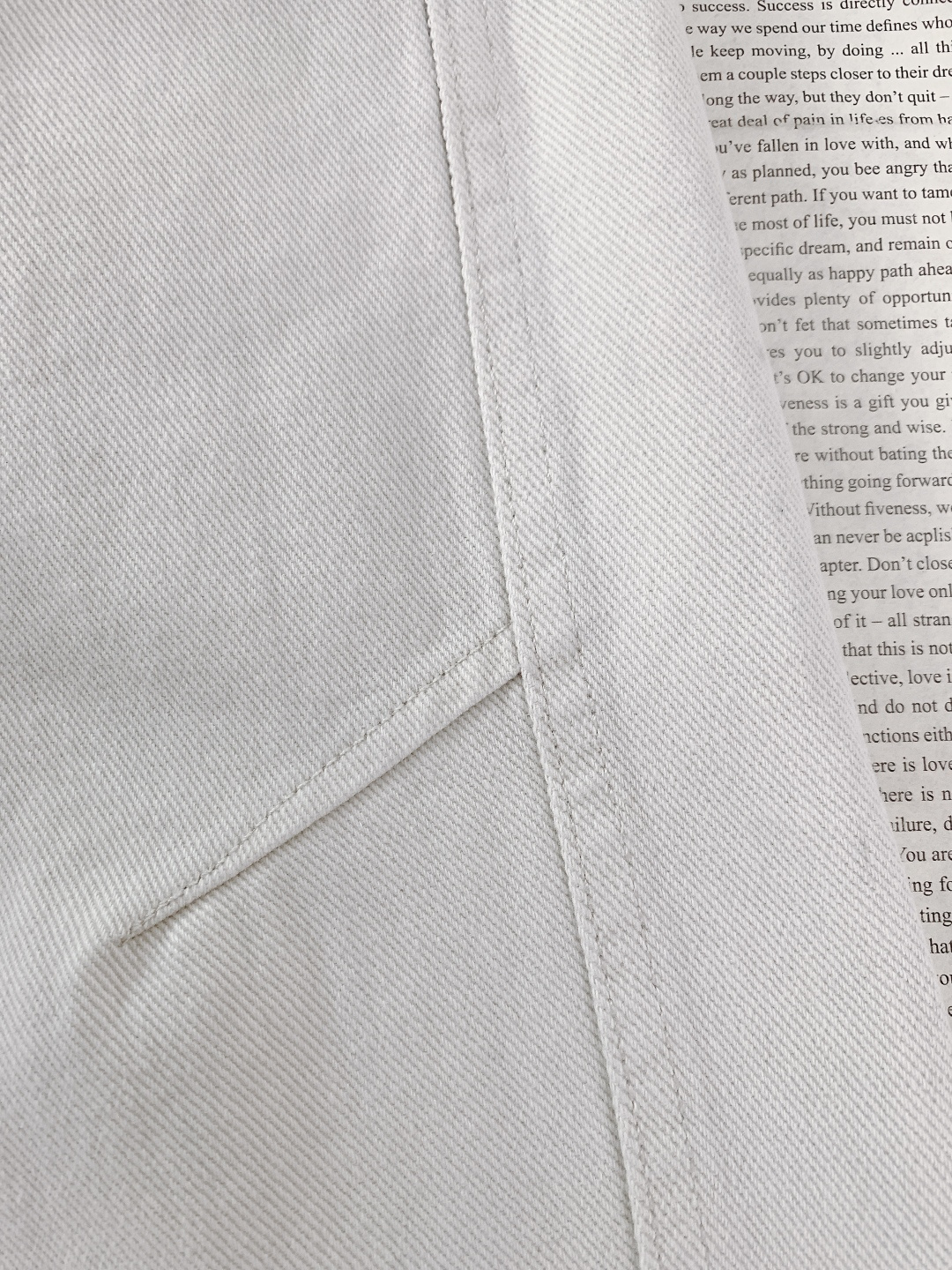 Dior Homme 迪奥·桀傲 2025FW秋冬新品 刺绣抽绳休闲裤时尚系列，独特设计，抽绳休闲长裤 