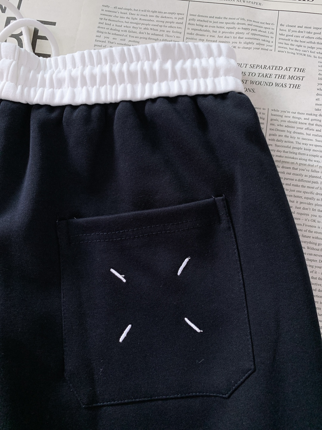 Maison Margiela MM6 马丁马吉拉 2025FW秋冬新品 休闲抽绳工装休闲裤时尚系列，独