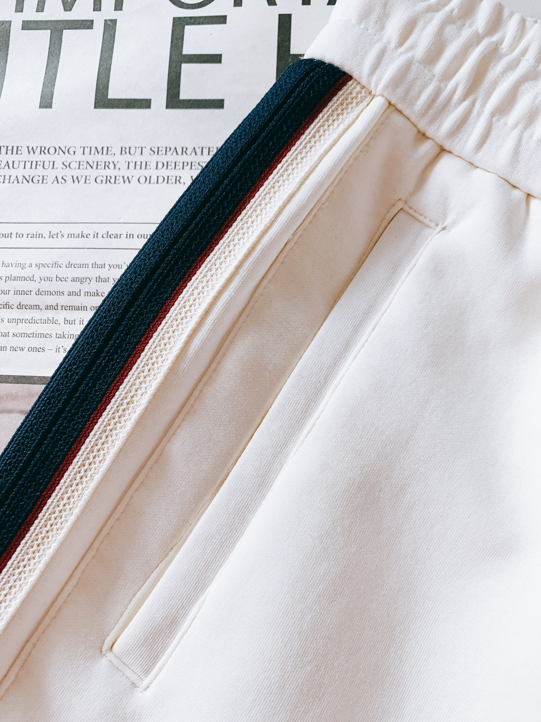 Moncler 蒙口 2025FW秋冬新品 织带抽绳工装休闲裤时尚系列，独特设计，抽绳休闲长裤 订纱开始