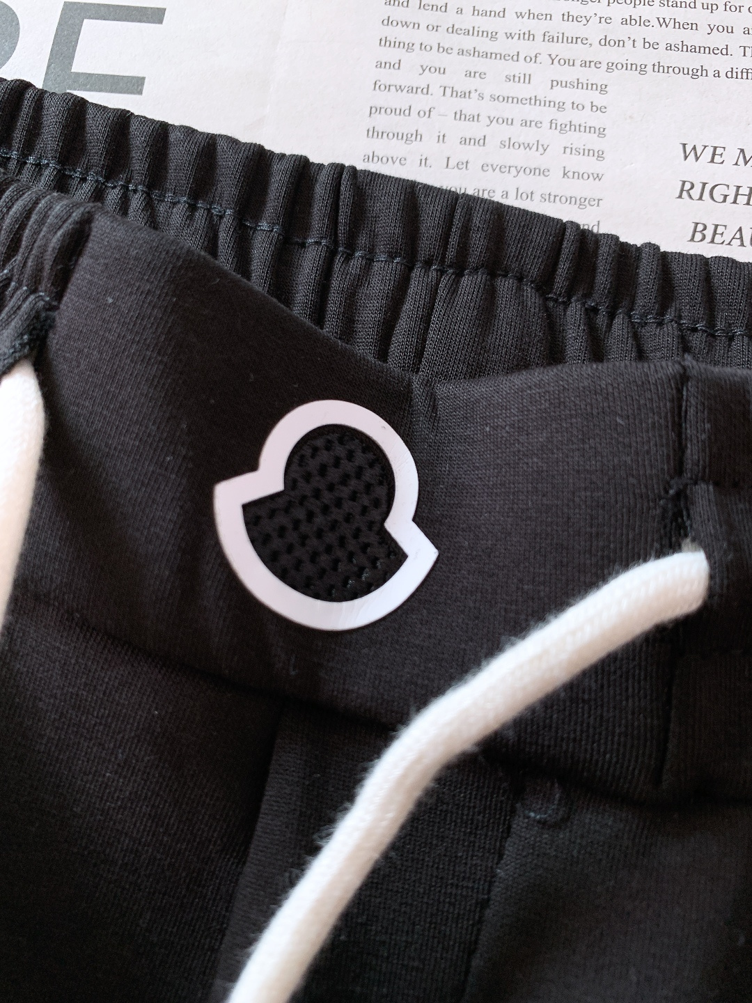 Moncler 蒙口 2025FW秋冬新品 织带抽绳工装休闲裤时尚系列，独特设计，抽绳休闲长裤 订纱开始