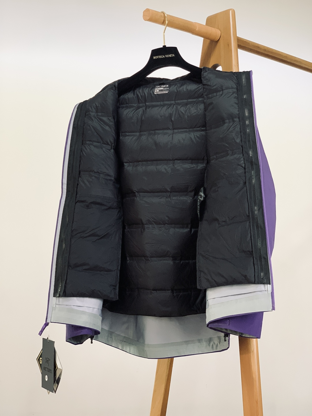 ARCTERYX 始祖鸟 鸟家王炸款三合一冲锋衣羽绒服了来了！一衣三穿！内胆带logo轻薄户外级羽绒服！