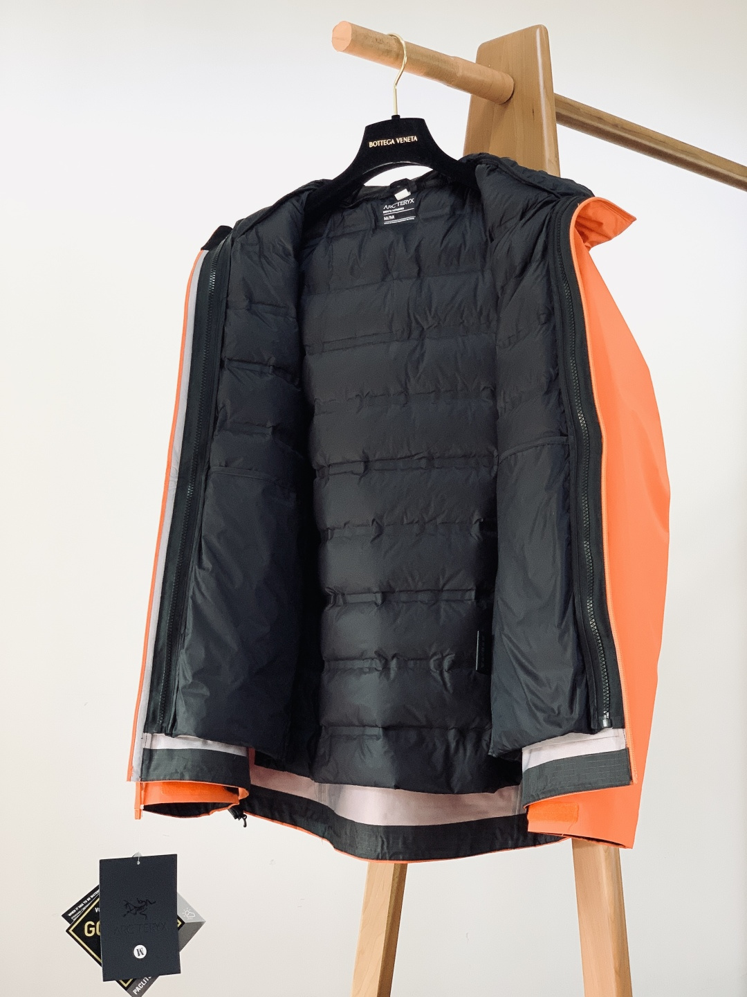 ARCTERYX 始祖鸟 鸟家王炸款三合一冲锋衣羽绒服了来了！一衣三穿！内胆带logo轻薄户外级羽绒服！