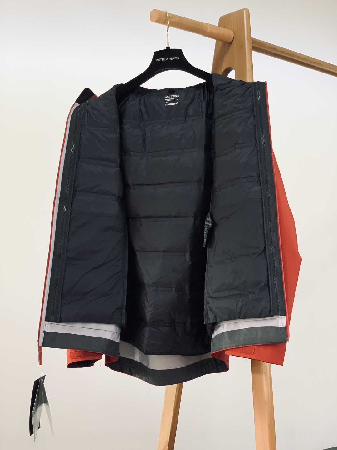 ARCTERYX 始祖鸟 鸟家王炸款三合一冲锋衣羽绒服了来了！一衣三穿！内胆带logo轻薄户外级羽绒服！