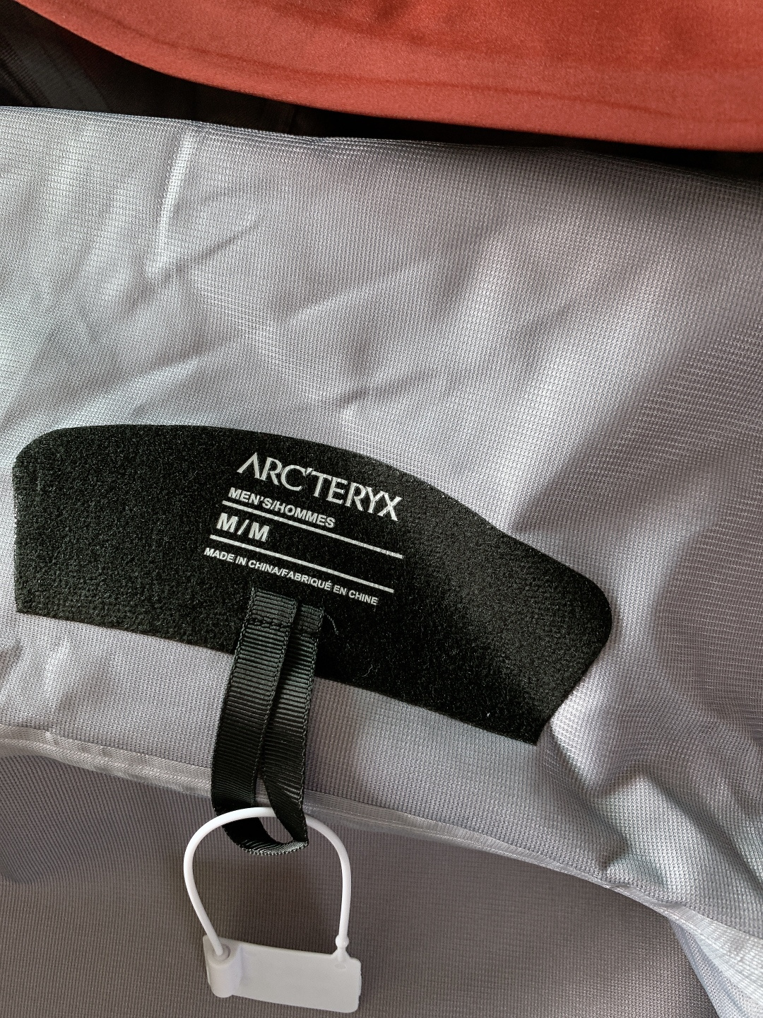 ARCTERYX 始祖鸟 鸟家王炸款三合一冲锋衣羽绒服了来了！一衣三穿！内胆带logo轻薄户外级羽绒服！