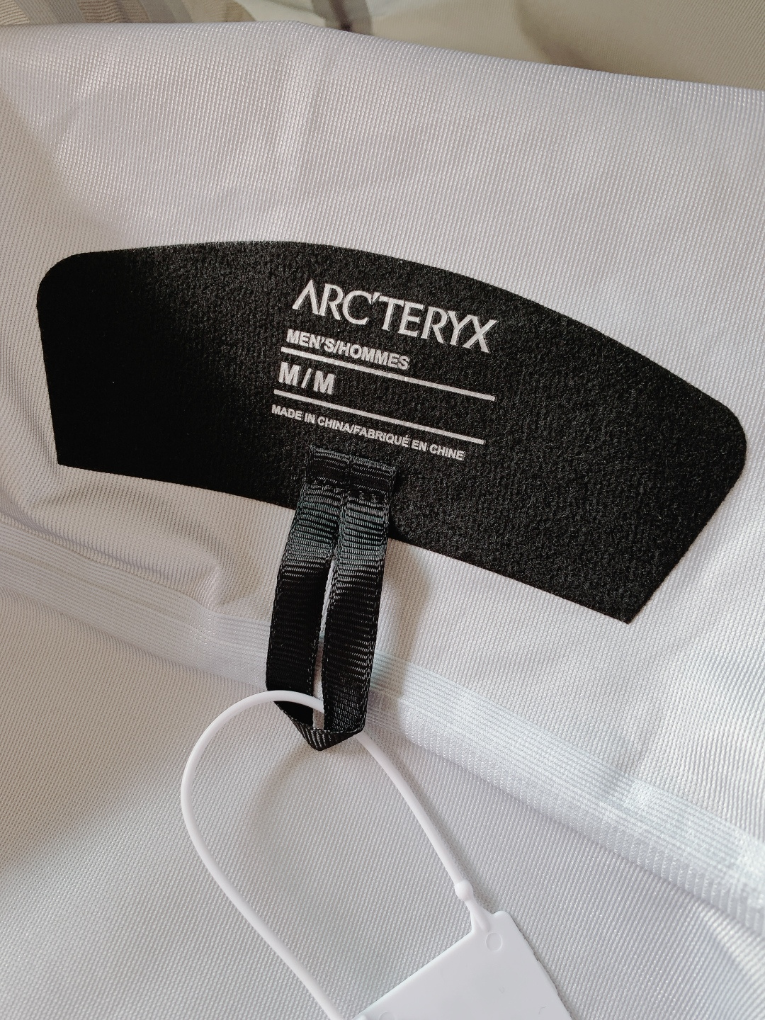 ARCTERYX 始祖鸟 鸟家王炸款三合一冲锋衣羽绒服了来了！一衣三穿！内胆带logo轻薄户外级羽绒服！