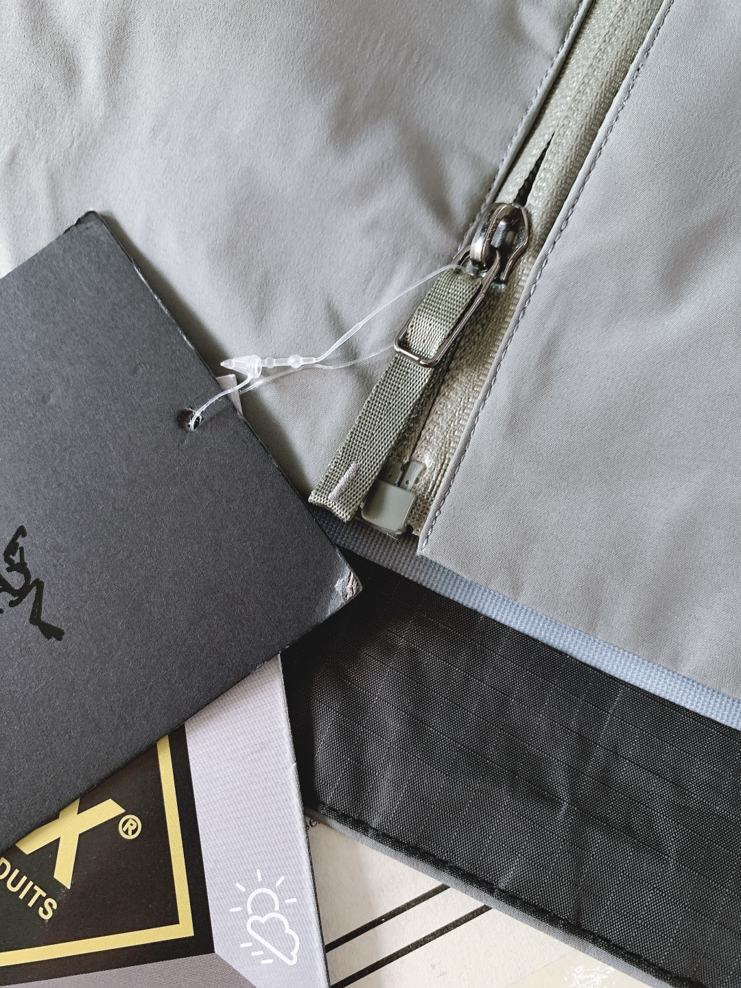 ARCTERYX 始祖鸟 鸟家王炸款三合一冲锋衣羽绒服了来了！一衣三穿！内胆带logo轻薄户外级羽绒服！