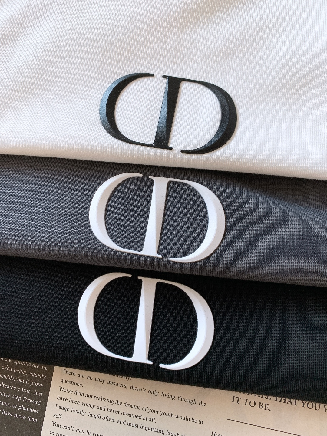 Dior Homme 迪奥·桀傲 2026SS早春新品 经典CD长袖打底衫。贵公子氛围感刚需✅ 高支精梳