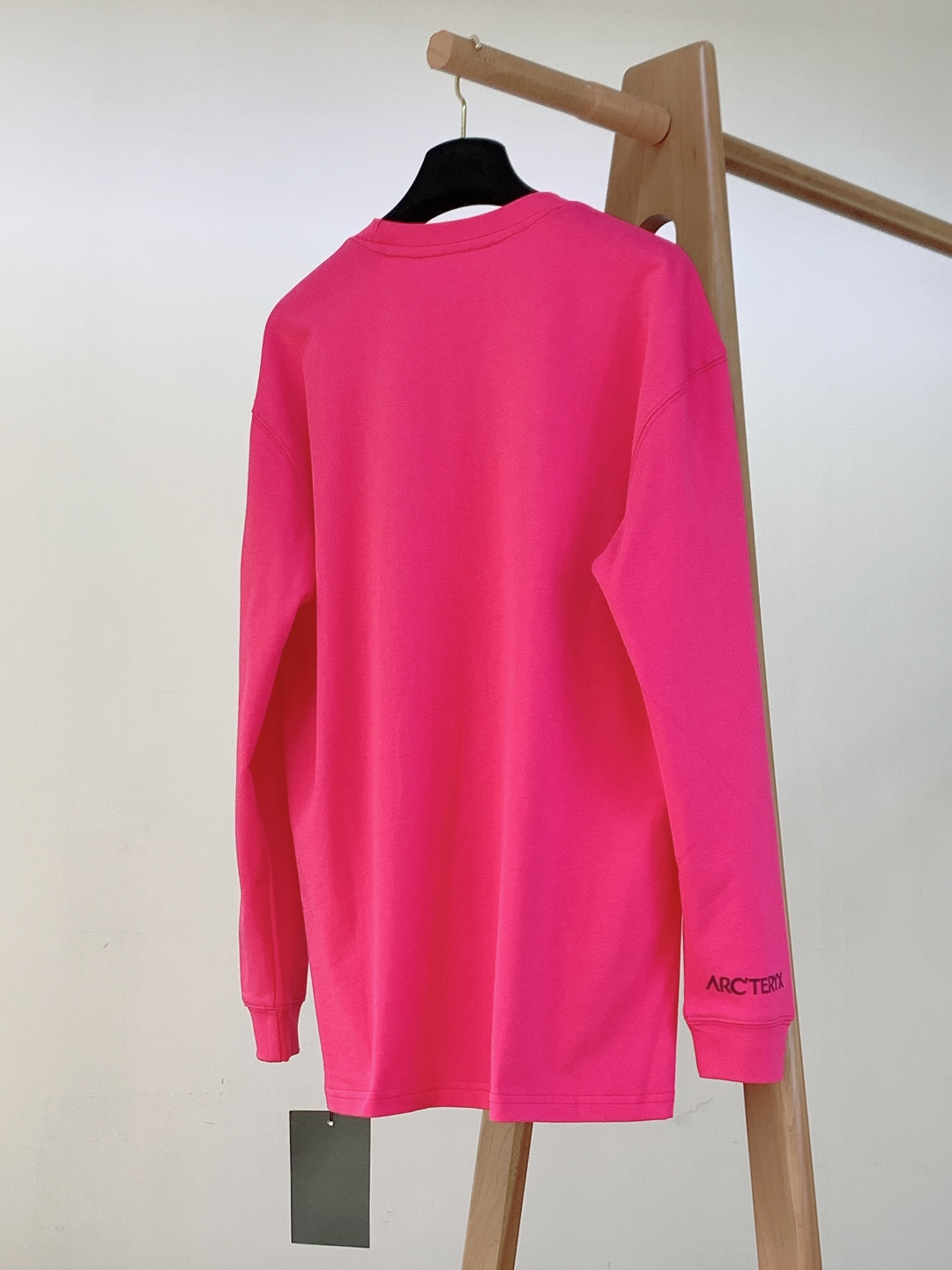 ARCTERYX 始祖鸟 2026SS早春新品机能长袖打底衫。甄选高支高密亲肤针织面料，触感软糯细腻，贴