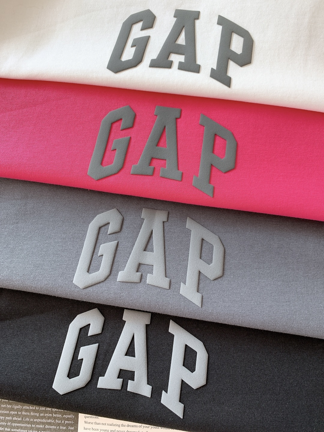 𝐁𝐚𝐥𝐞𝐧𝐜𝐢𝐚𝐠𝐚 巴黎世家 2026SS早春新品 ✖️ GAP联名长袖太炸街！高支精梳棉混纺面料软糯