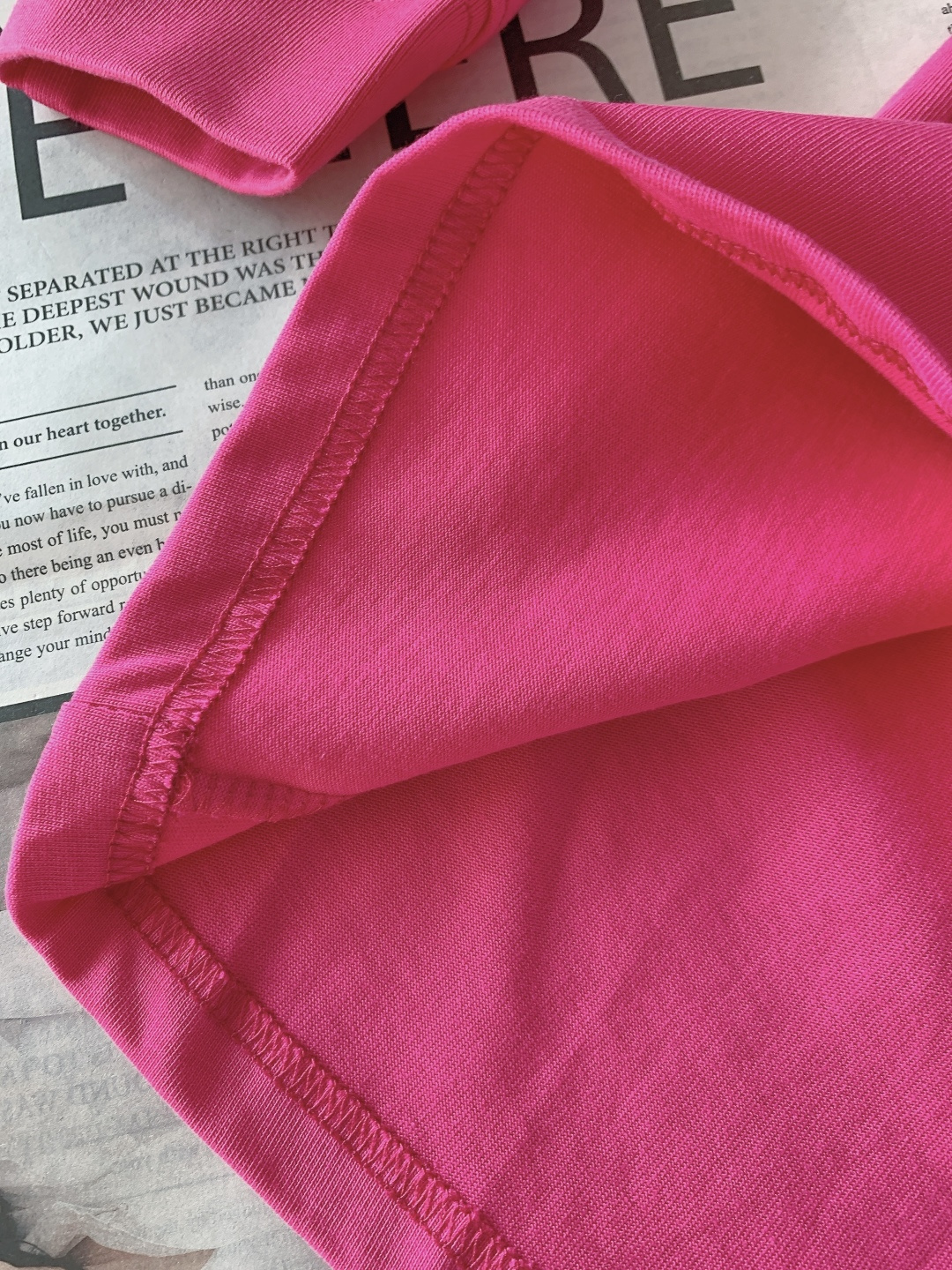 ARCTERYX 始祖鸟 2026SS早春新品机能长袖打底衫。甄选高支高密亲肤针织面料，触感软糯细腻，贴