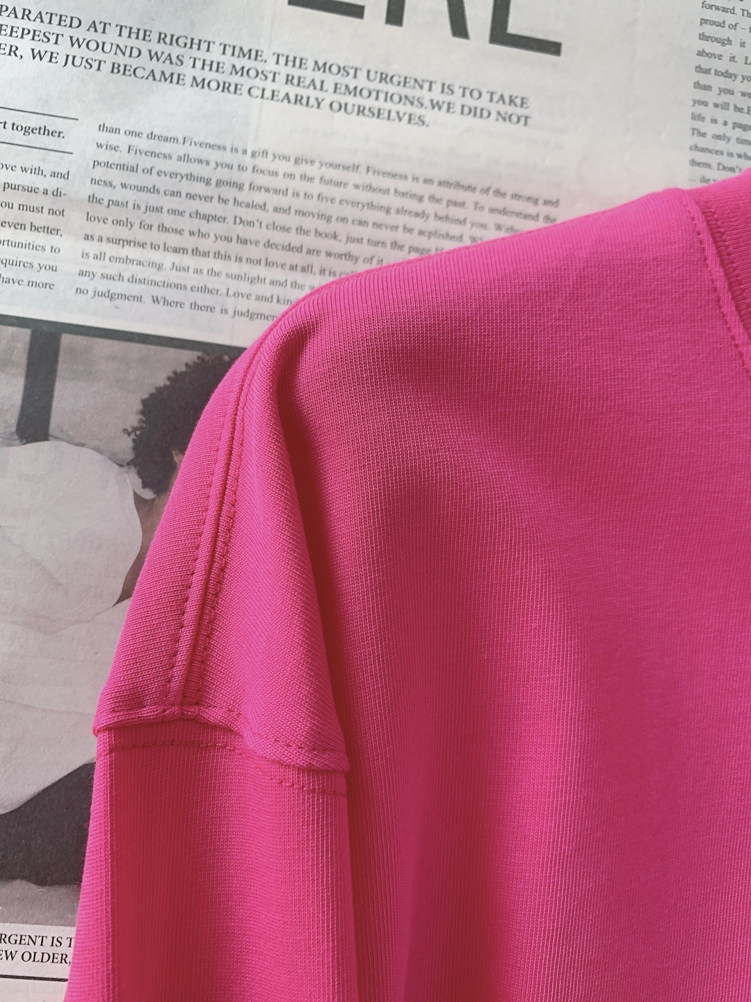 ARCTERYX 始祖鸟 2026SS早春新品机能长袖打底衫。甄选高支高密亲肤针织面料，触感软糯细腻，贴