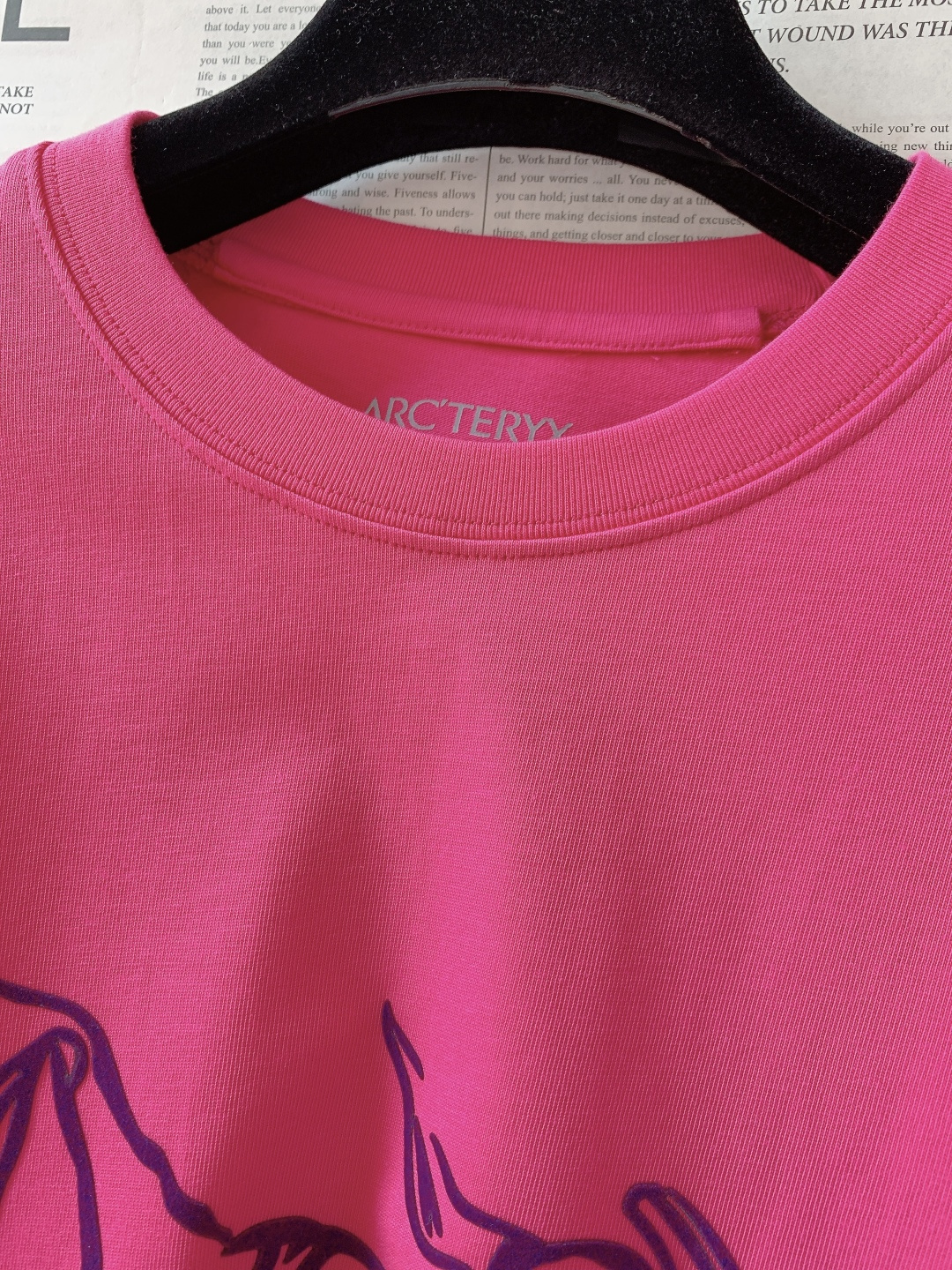 ARCTERYX 始祖鸟 2026SS早春新品机能长袖打底衫。甄选高支高密亲肤针织面料，触感软糯细腻，贴