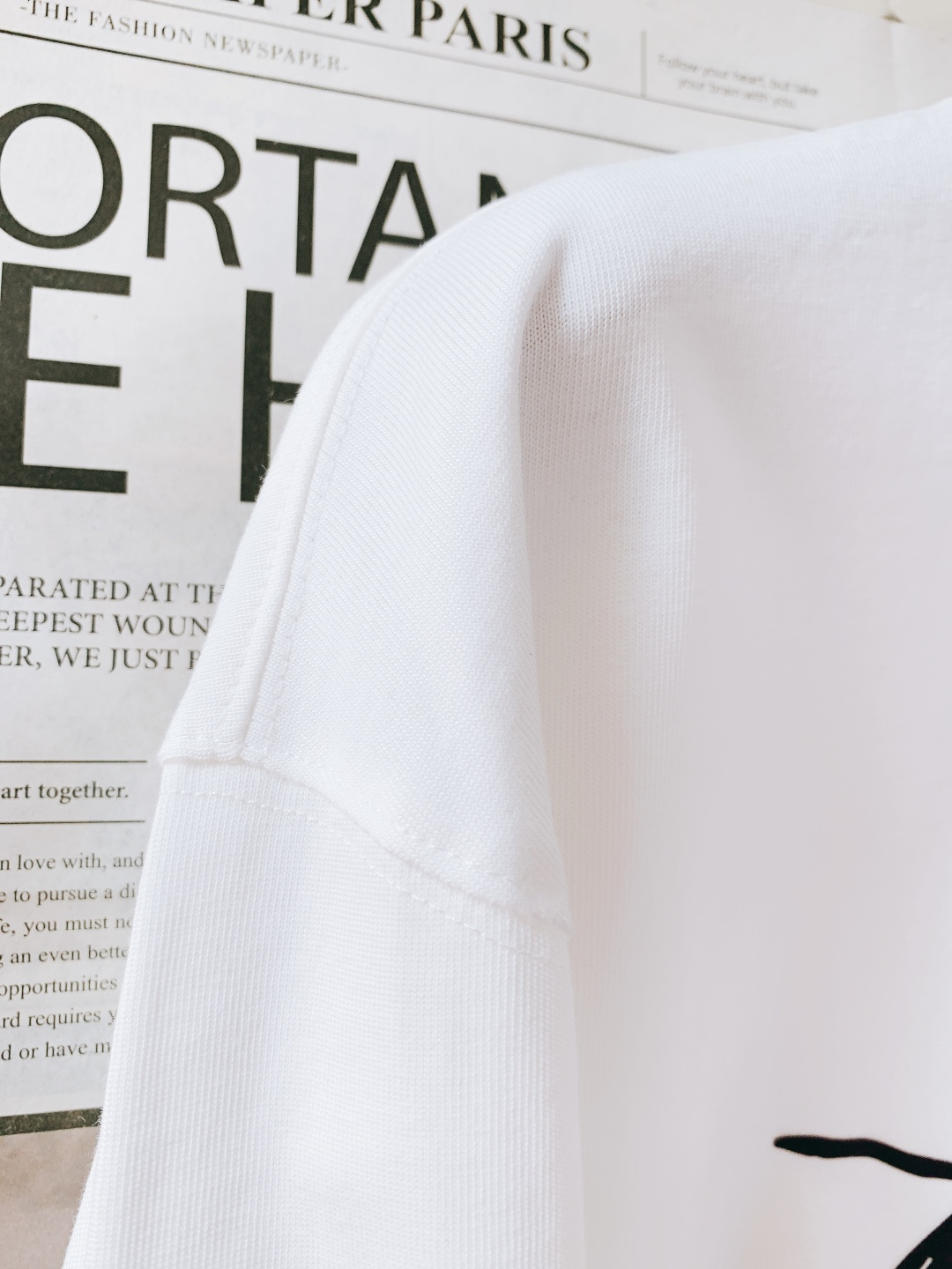 ARCTERYX 始祖鸟 2026SS早春新品机能长袖打底衫。甄选高支高密亲肤针织面料，触感软糯细腻，贴