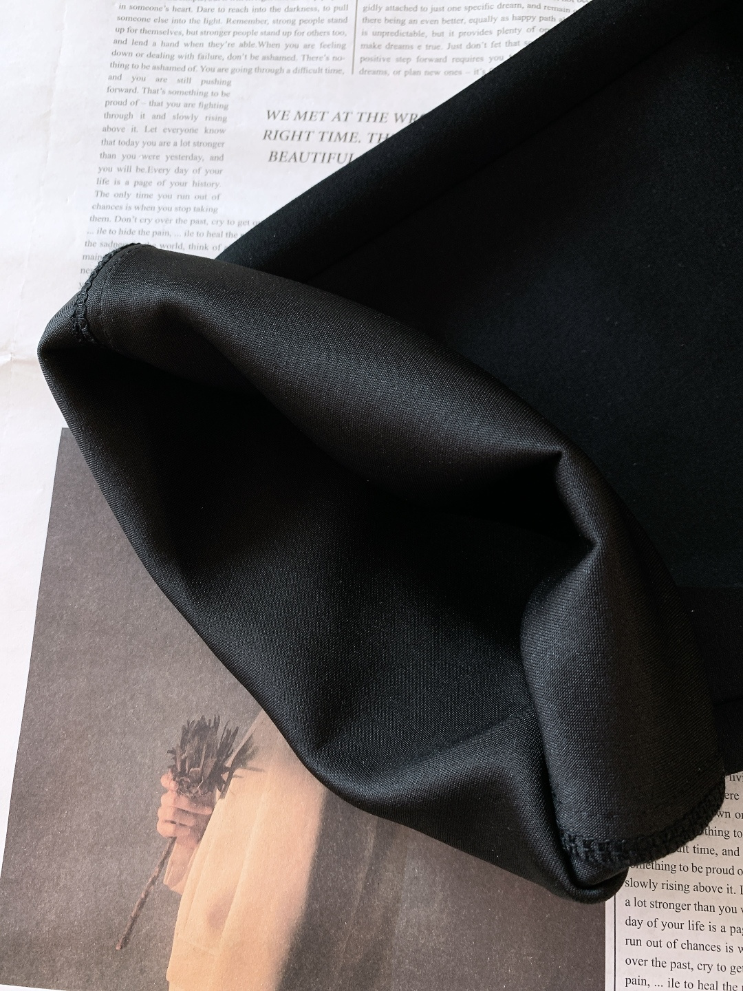 LouisVuitton 路易威登 2026SS早春新品 刺绣抽绳休闲裤时尚系列，独特设计，抽绳休闲长裤