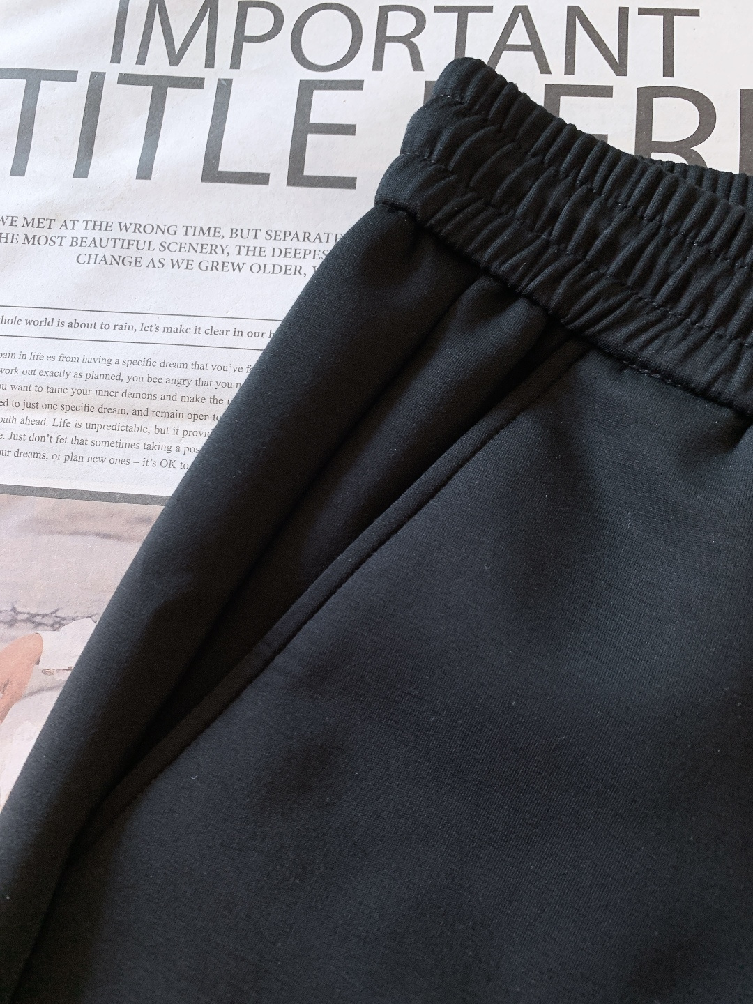 LouisVuitton 路易威登 2026SS早春新品 刺绣抽绳休闲裤时尚系列，独特设计，抽绳休闲长裤