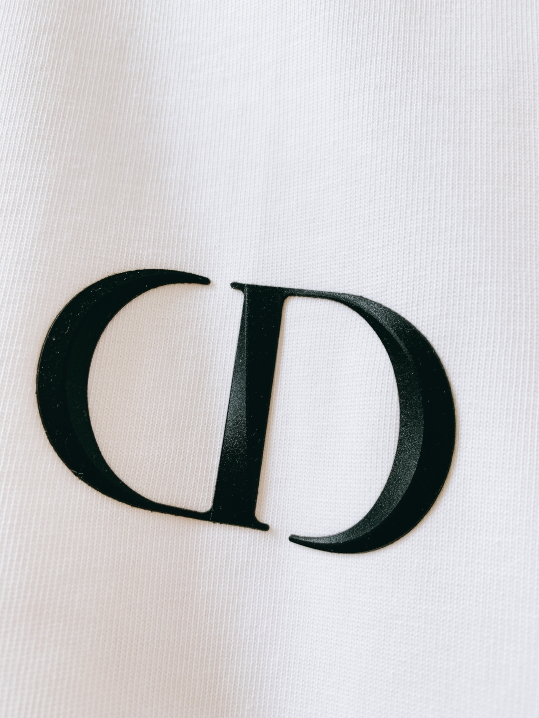 Dior Homme 迪奥·桀傲 2026SS早春新品 经典CD长袖打底衫。贵公子氛围感刚需✅ 高支精梳