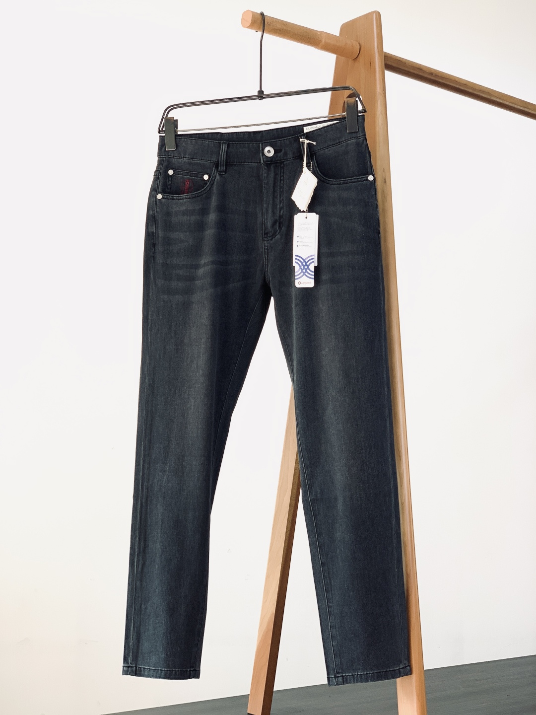 Brunello Cucinelli 布鲁奈罗.库奇内利 2026SS早春新品 高级时装感，休闲洗水牛仔