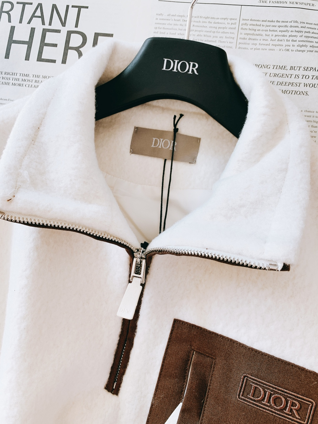 Dior Homme 迪奥·桀傲 2026SS早春新品Icons系列羊绒羊毛混纺起绒卫衣。2026春季男