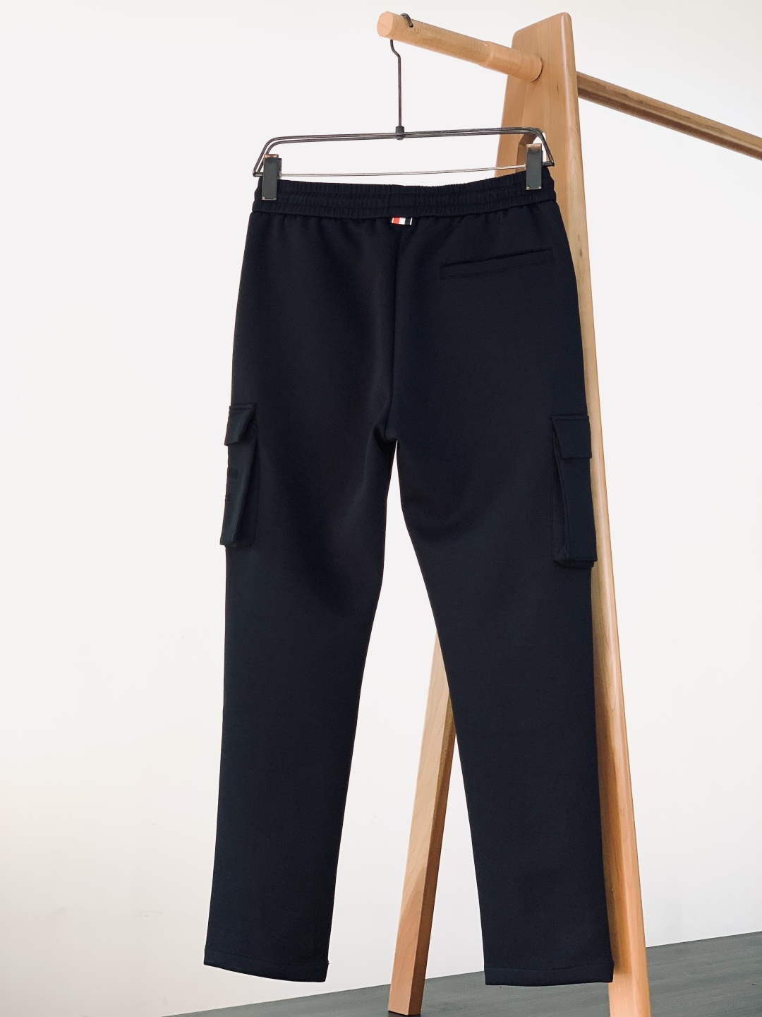 Moncler 蒙口 2026SS早春新品工装抽绳休闲裤时尚系列，独特设计，抽绳休闲长裤 订纱开始订染和