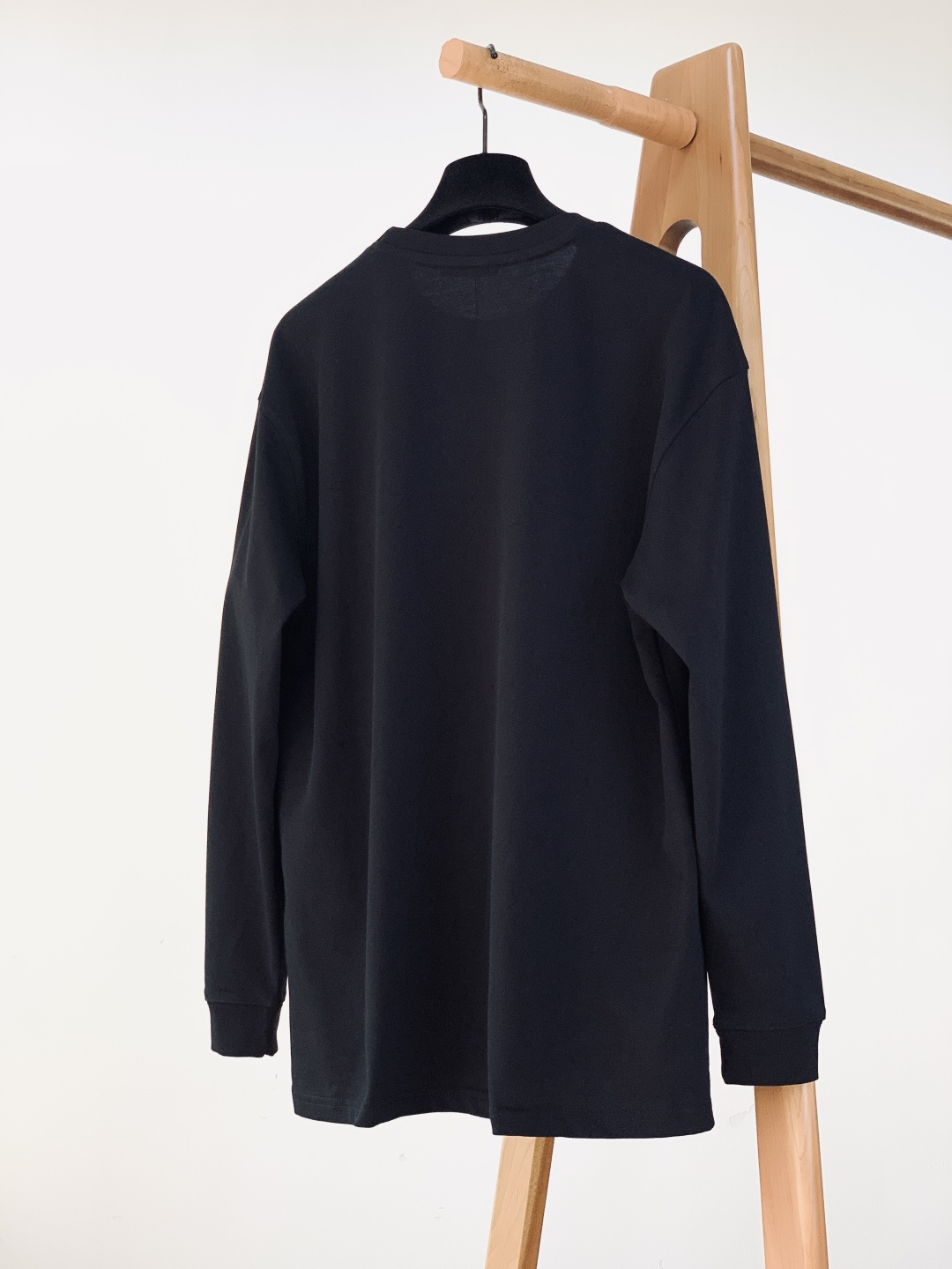 𝐁𝐚𝐥𝐞𝐧𝐜𝐢𝐚𝐠𝐚 巴黎世家 2026SS早春新品 涂鸦字母长袖太吸睛！高支精梳棉混纺面料软糯有弹力，