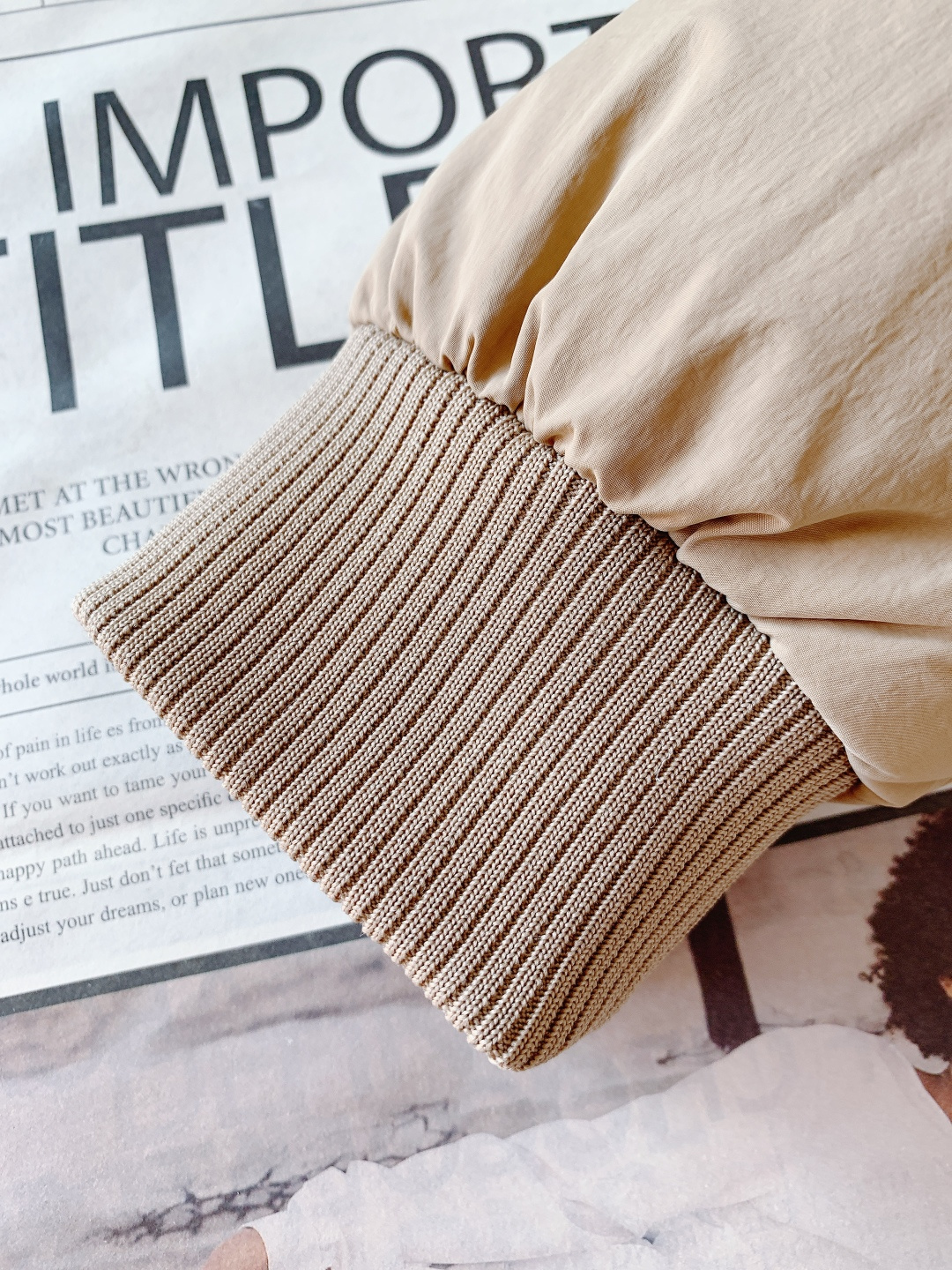 Loewe 罗意威 2025FW秋冬新品 logo印花连帽羽绒服太绝了！90白鸭绒填充蓬松度700+，保