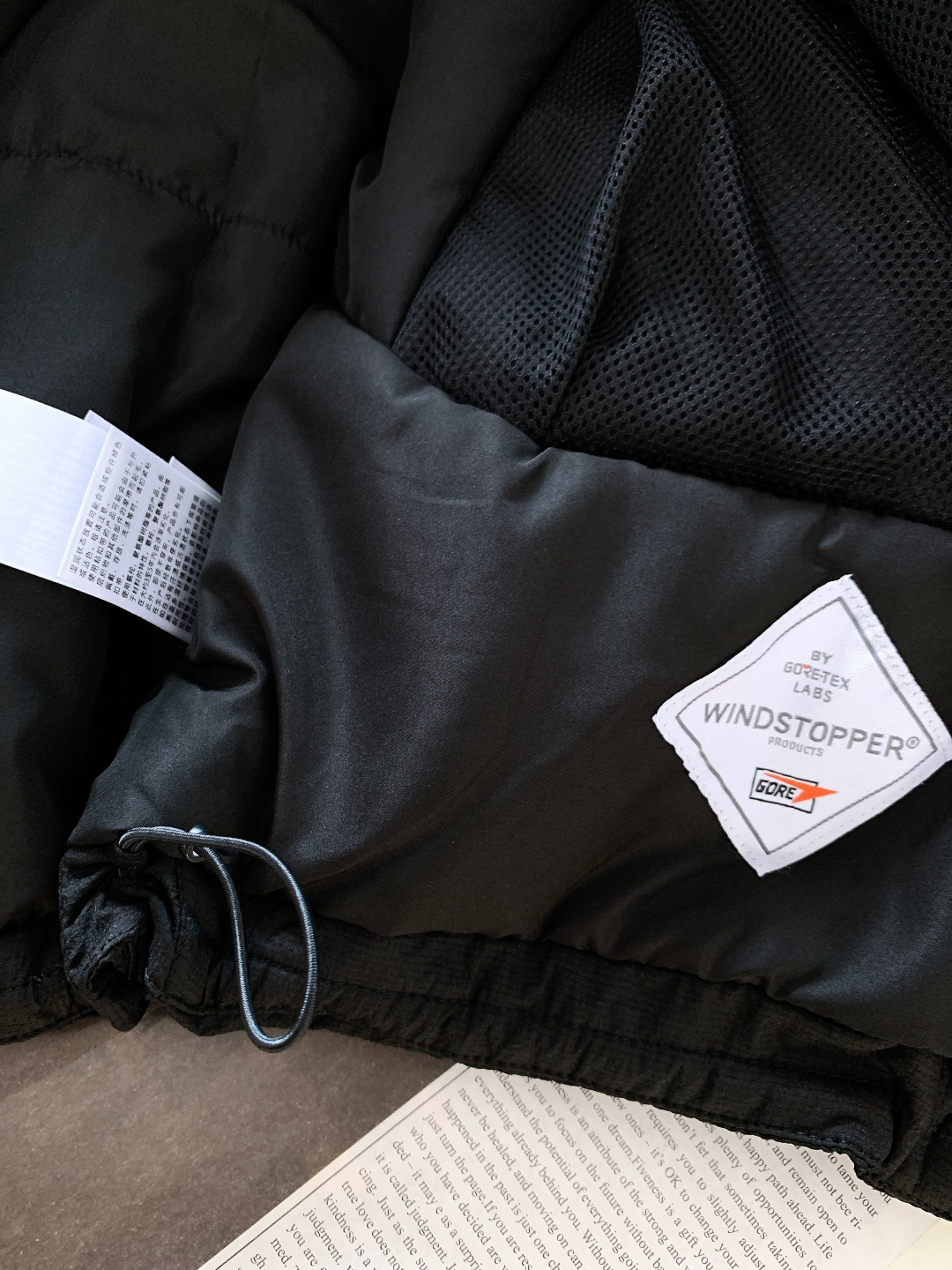 Glodwin GORE-TEX WINDSTOPPER Puffy Tac Jacket极简主义设计和