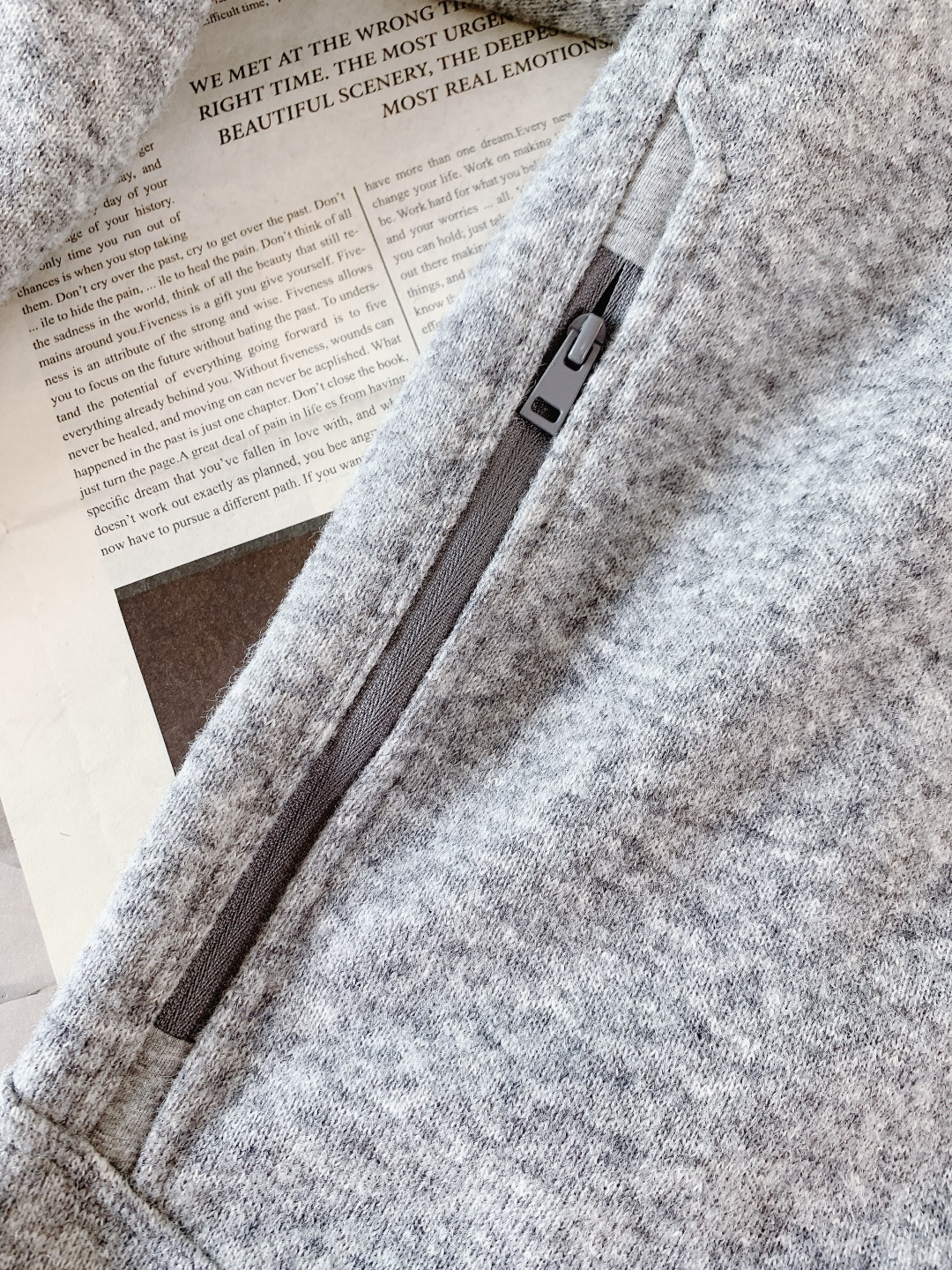 ARCTERYX 始祖鸟 新款立领拉链夹克冬季“轻暖黑科技”夹克：保暖不臃肿，质感藏在细节里，「科技面料