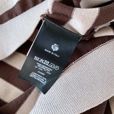 LoroPiana L.P SS早春新品条纹翻领Polo衫。意大利匠心织造的条纹Polo衫,以顶级面料与 LoroPiana L.P SS早春新品条纹翻领Polo衫。意大利匠心织造的条纹Polo衫,以顶级面料与