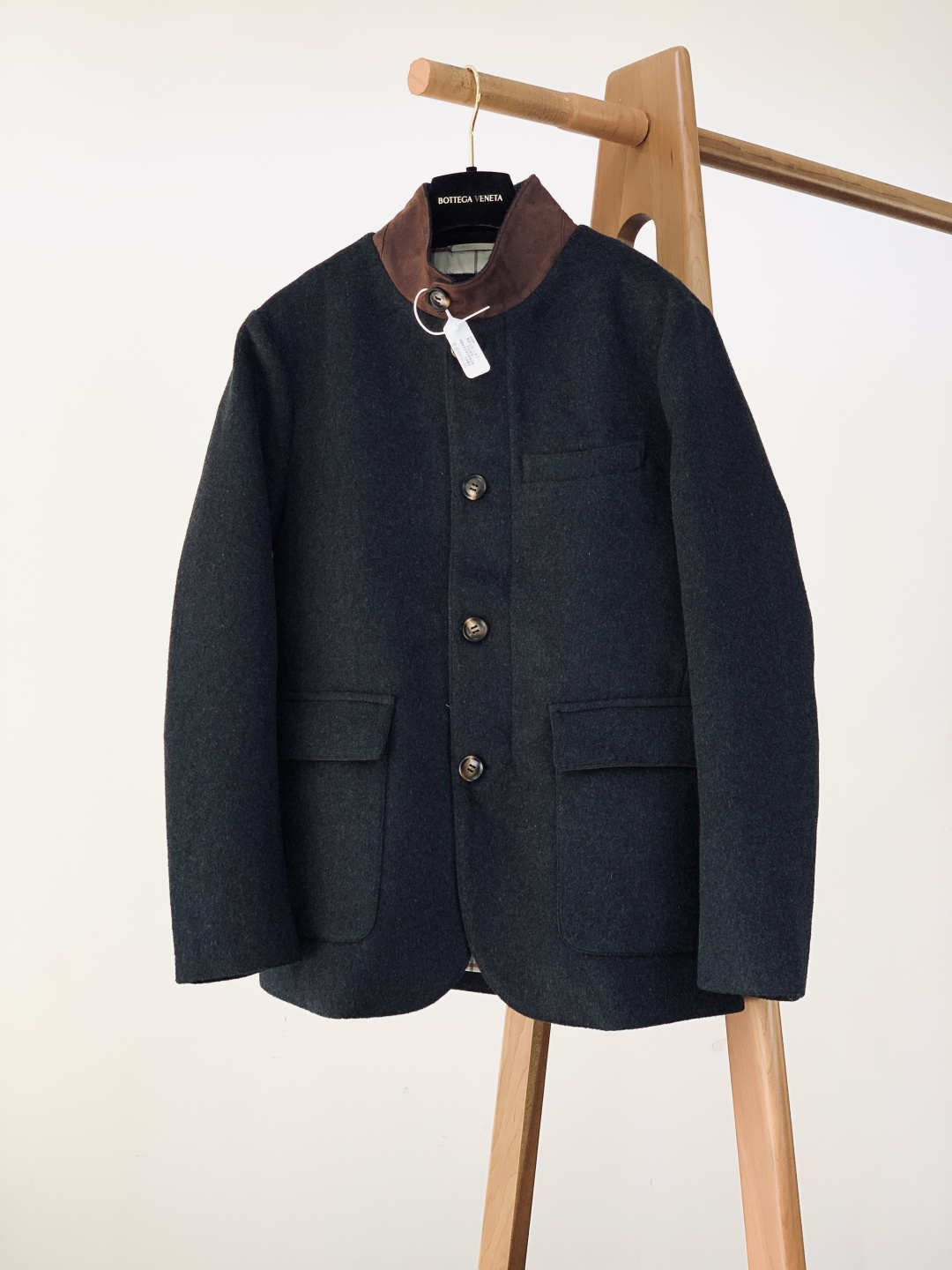 LoroPiana L.P SS早春新品新款碳灰羊毛羊绒夹克，老钱风的质感穿搭范本这款男士夹克将高端材质