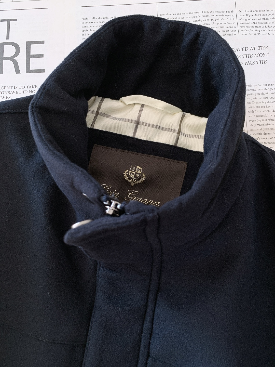 LoroPiana L.P SS早春新品新款羊绒长款夹克，高端质感藏不住的绅士格调作为秋冬衣橱的重磅单品