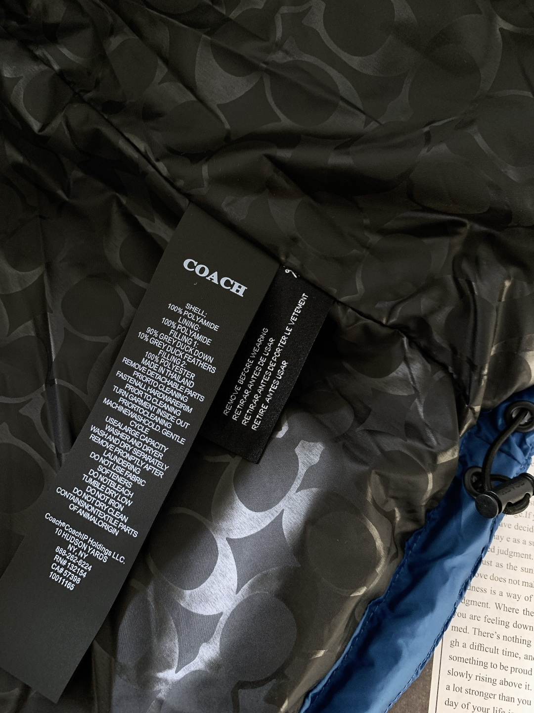 Coach 蔻驰 奥莱男士纯色羽绒夹克羽绒服休闲舒适通勤！！细节面料100% 聚酯纤维 里料100% 聚